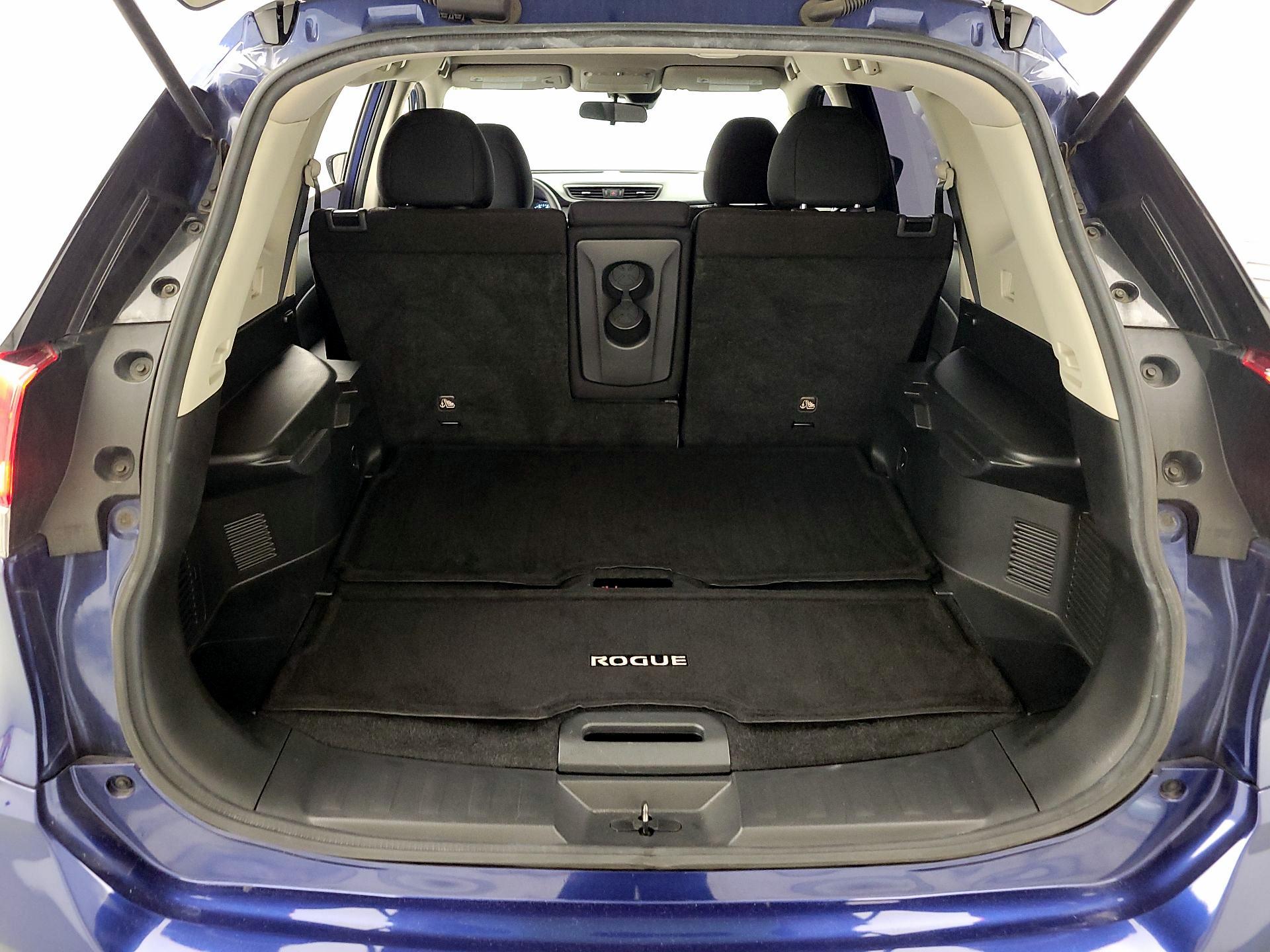 Thumbnail: 2020 Nissan Rogue - 20