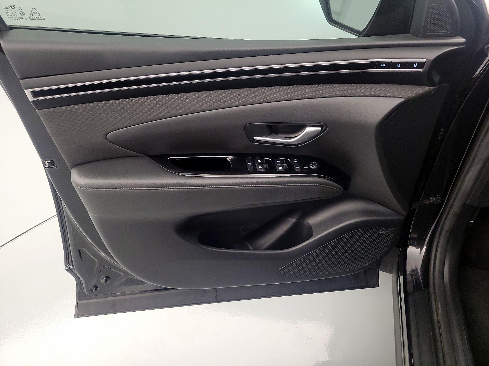 Thumbnail: 2023 Hyundai Tucson - 12