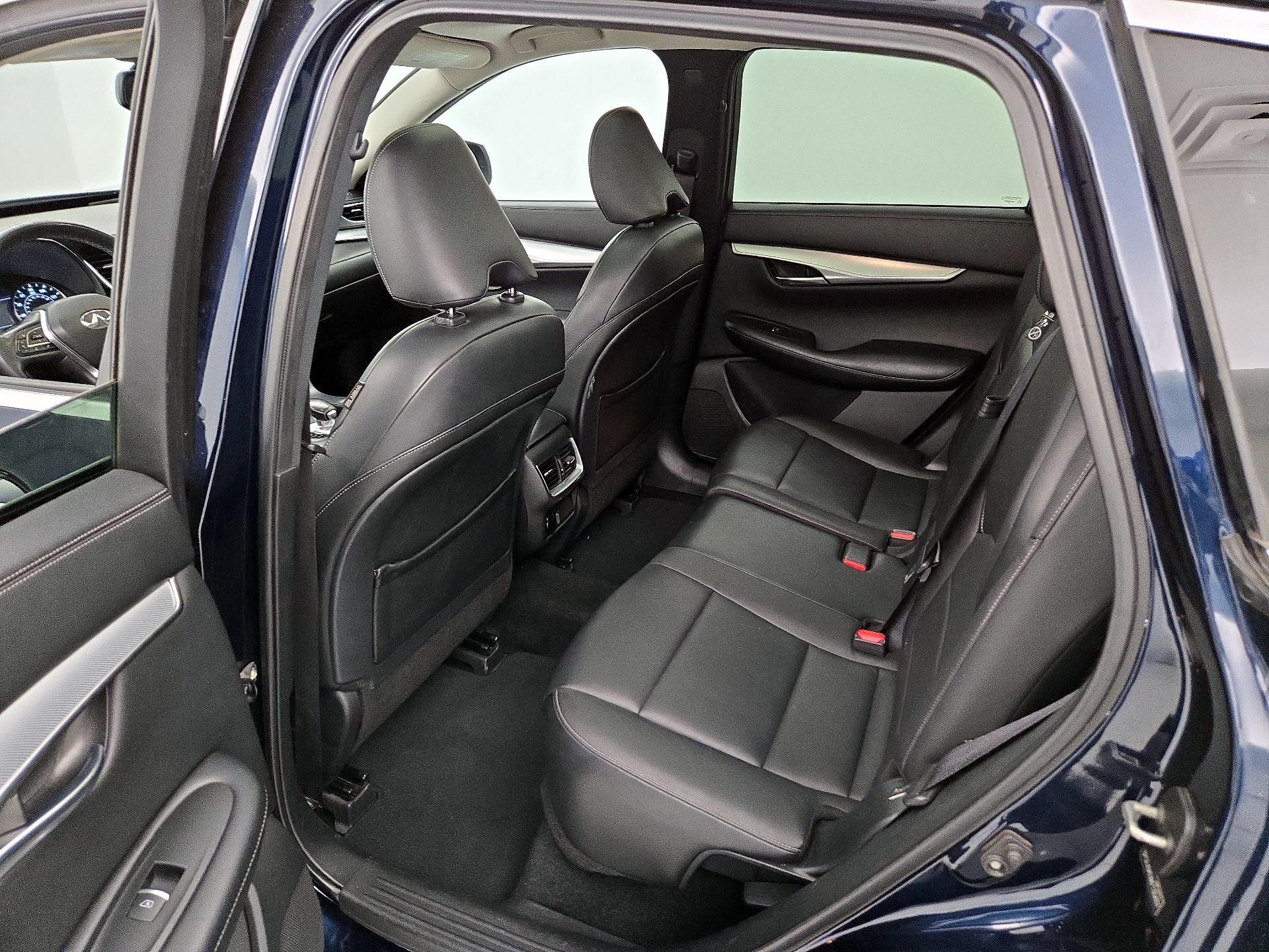 Thumbnail: 2019 INFINITI QX50 - 20