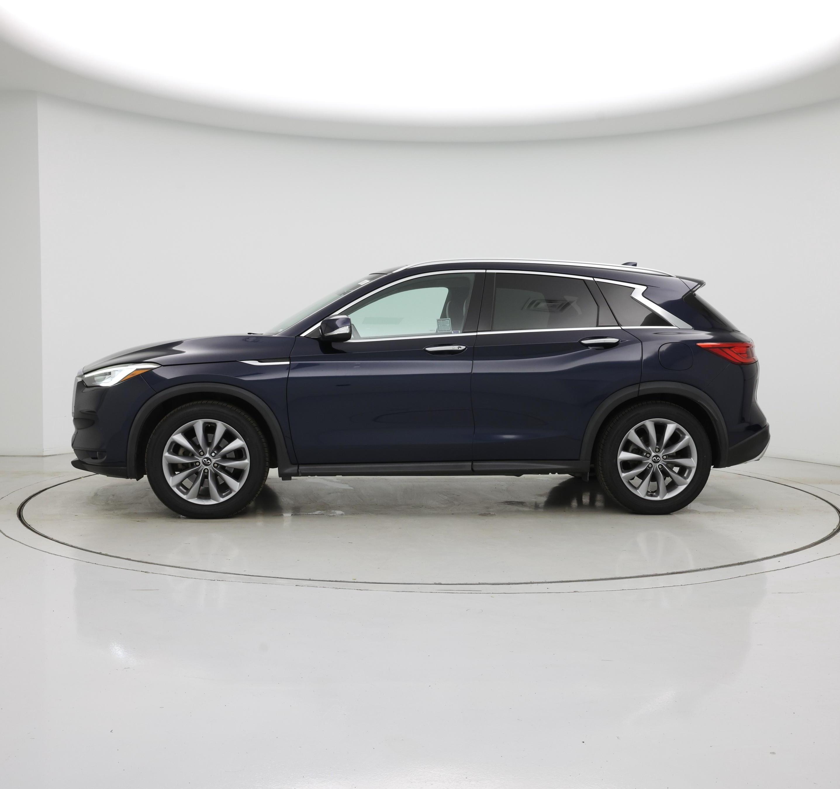 Thumbnail: 2019 INFINITI QX50 - 3