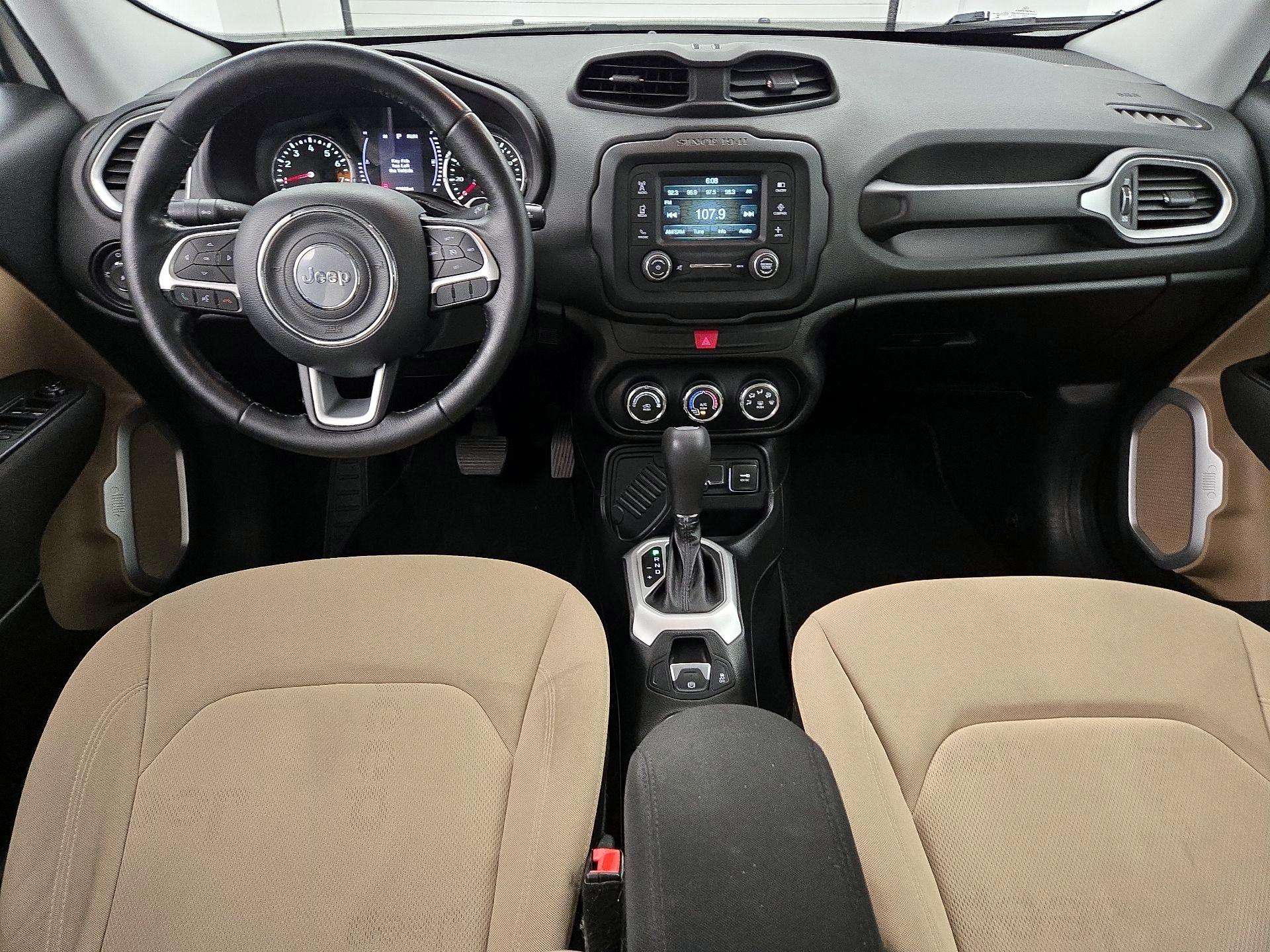 Thumbnail: 2016 Jeep Renegade - 9