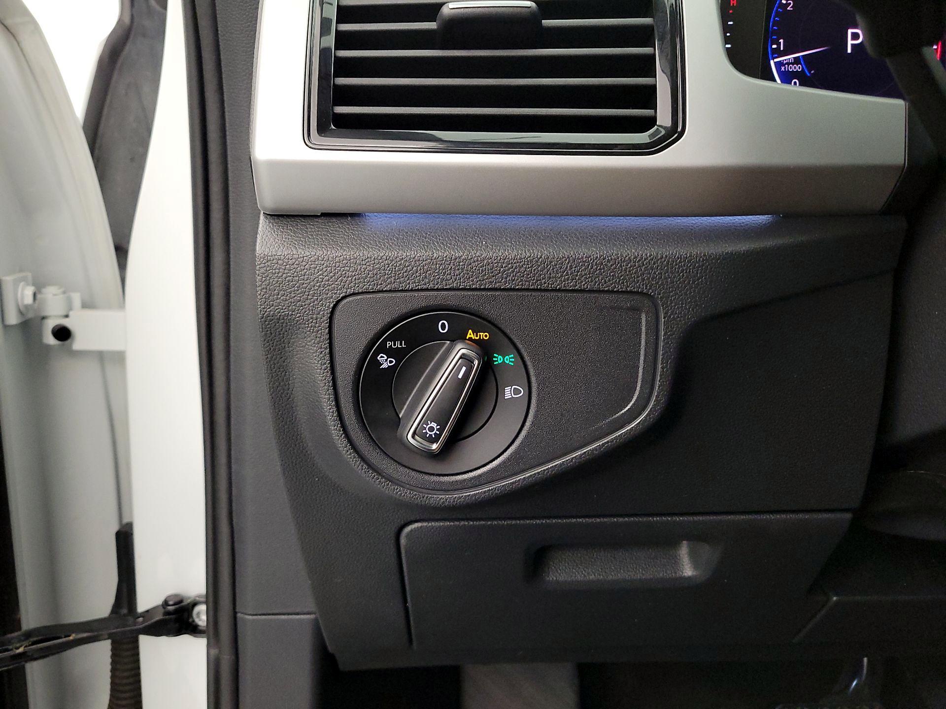 Thumbnail: 2021 Volkswagen Atlas - 13