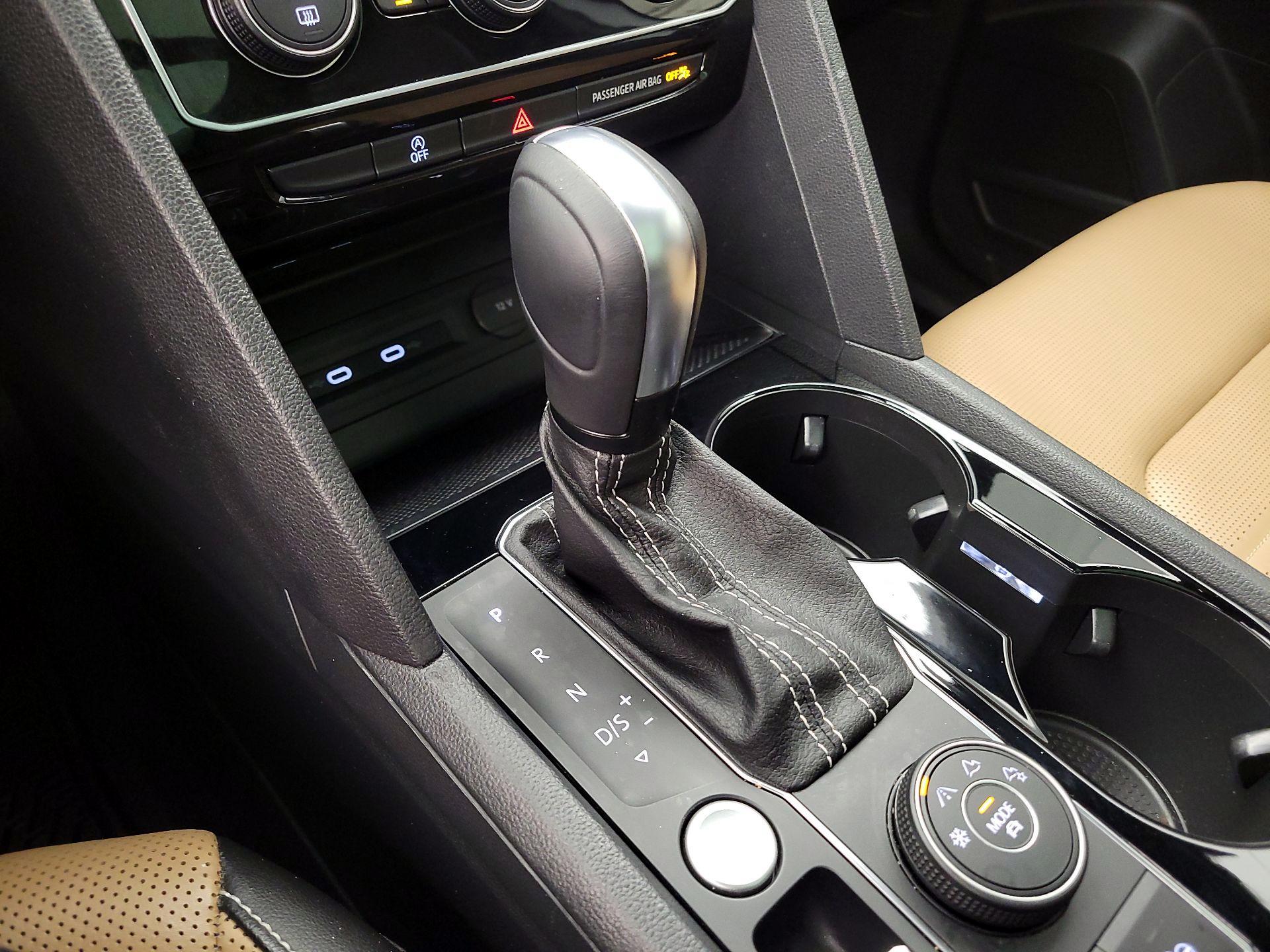 Thumbnail: 2021 Volkswagen Atlas - 18