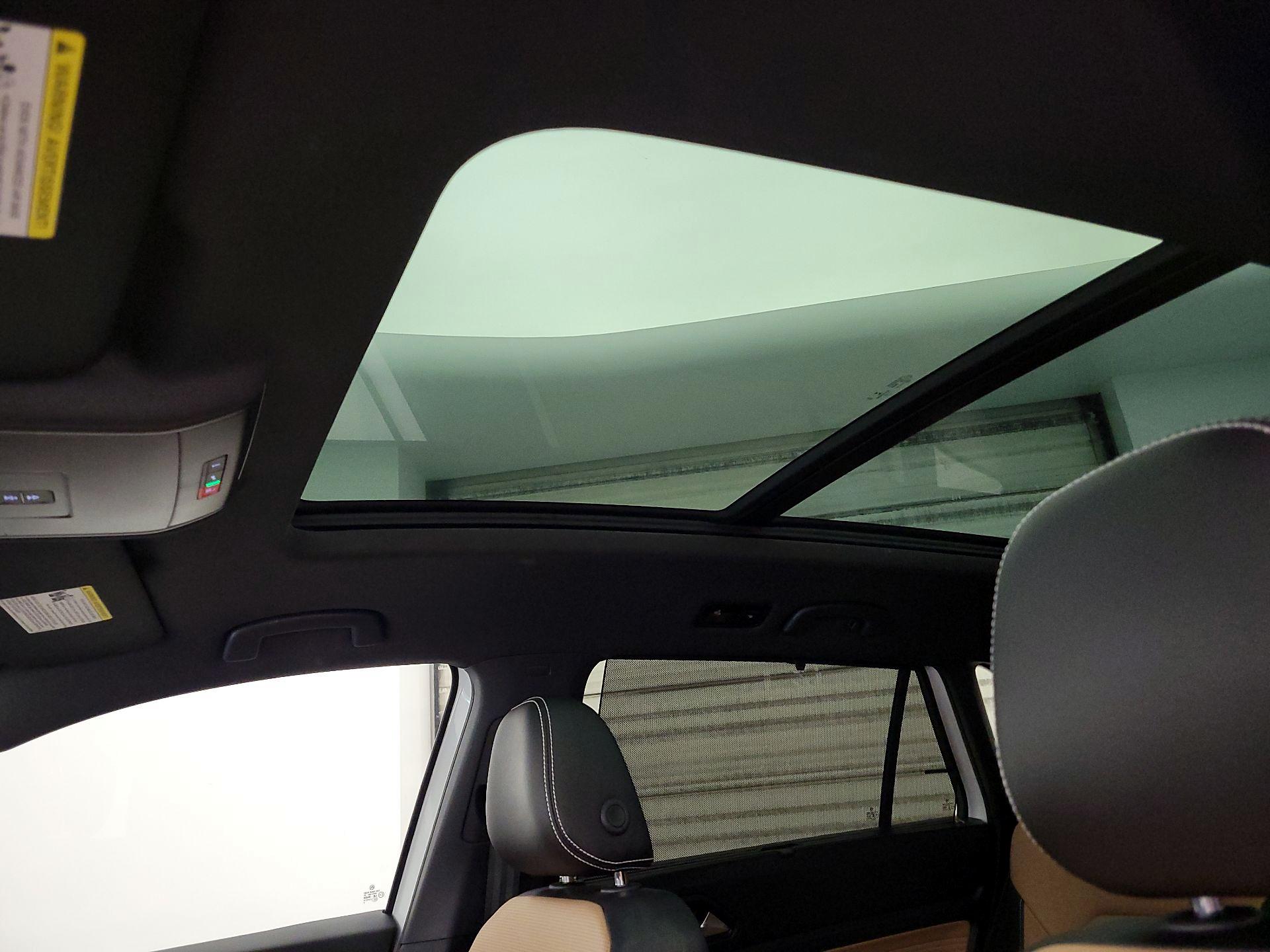 Thumbnail: 2021 Volkswagen Atlas - 20