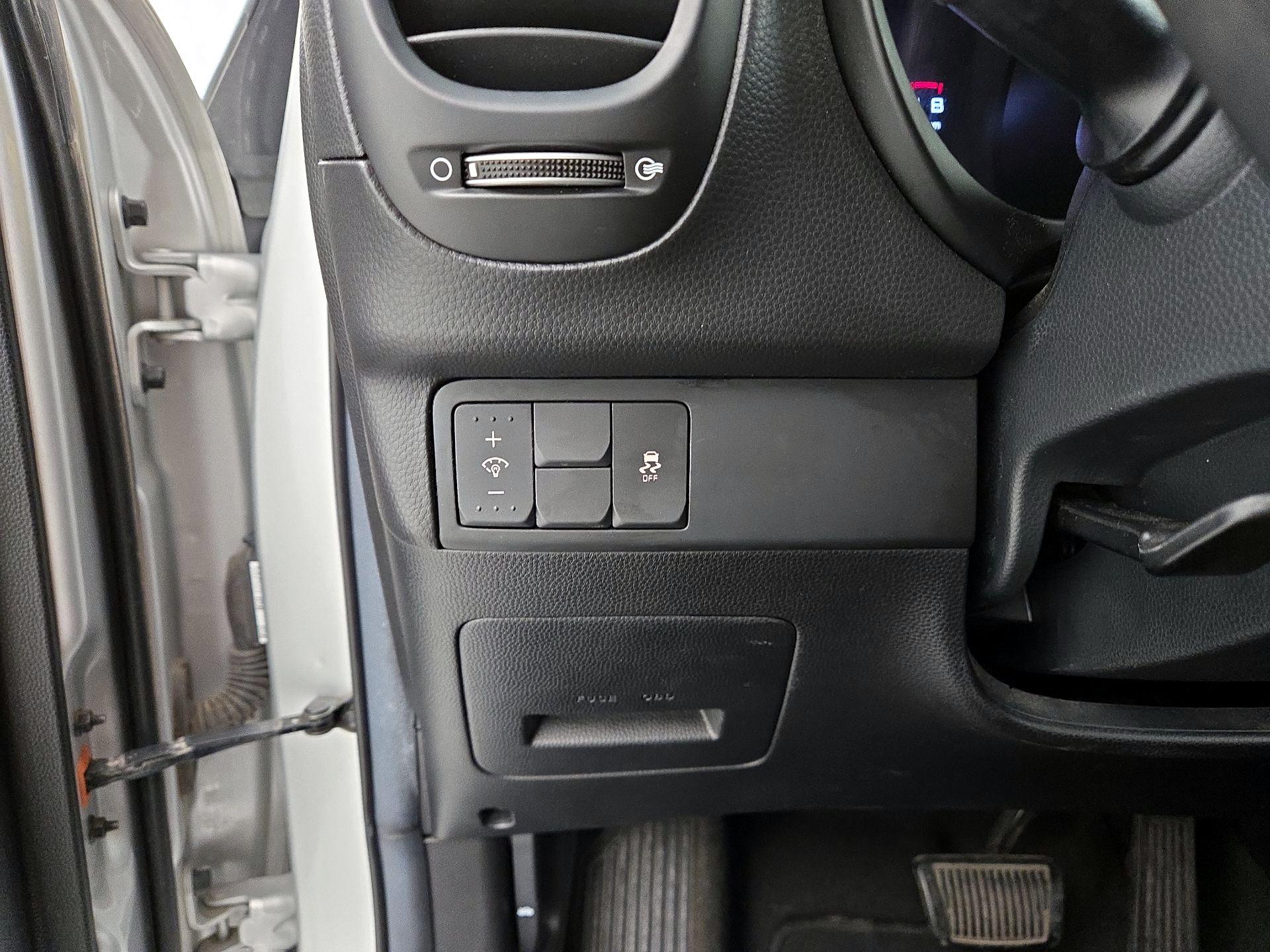 Thumbnail: 2019 Kia Soul - 13