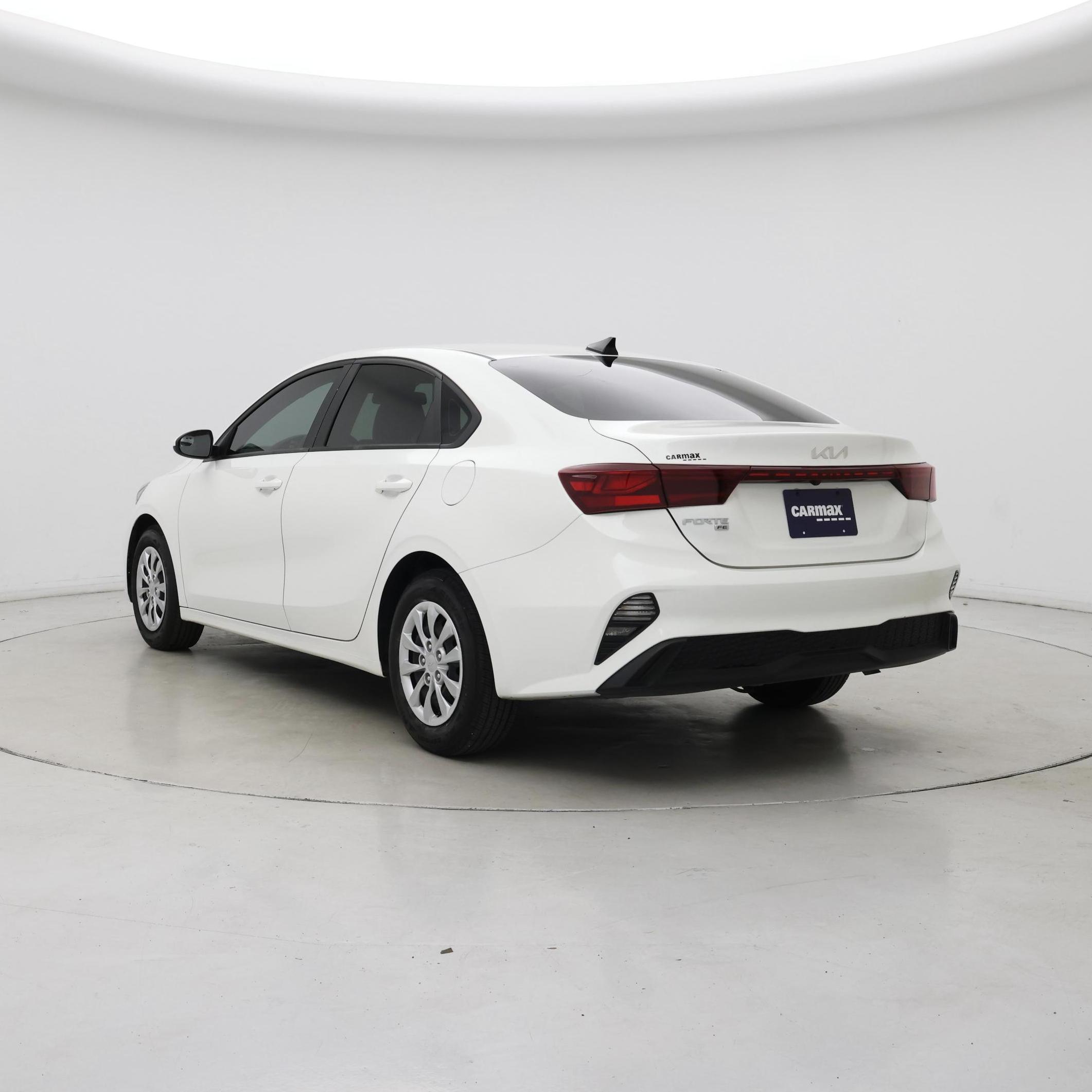 Thumbnail: 2022 Kia Forte - 2