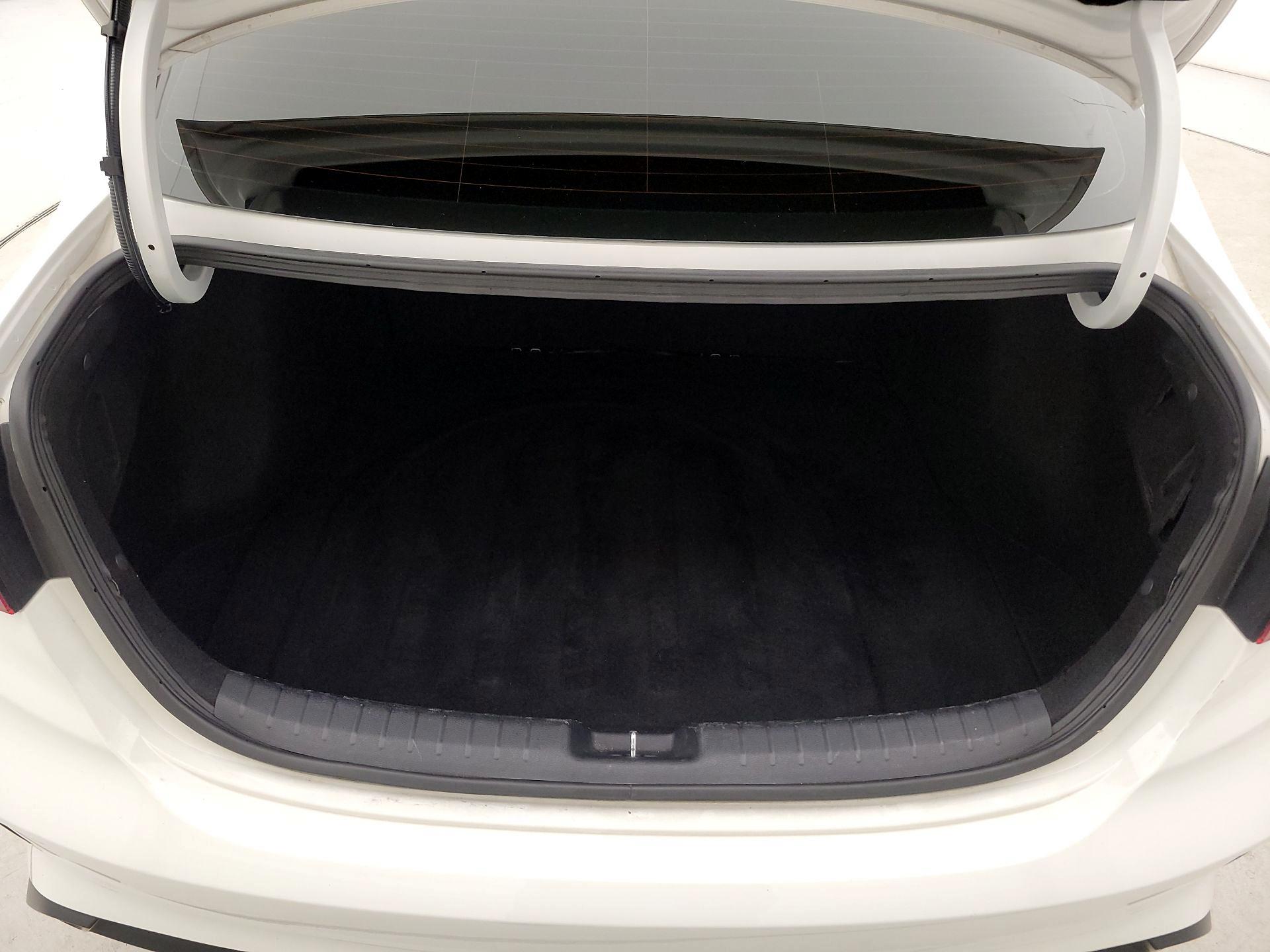 Thumbnail: 2022 Kia Forte - 20