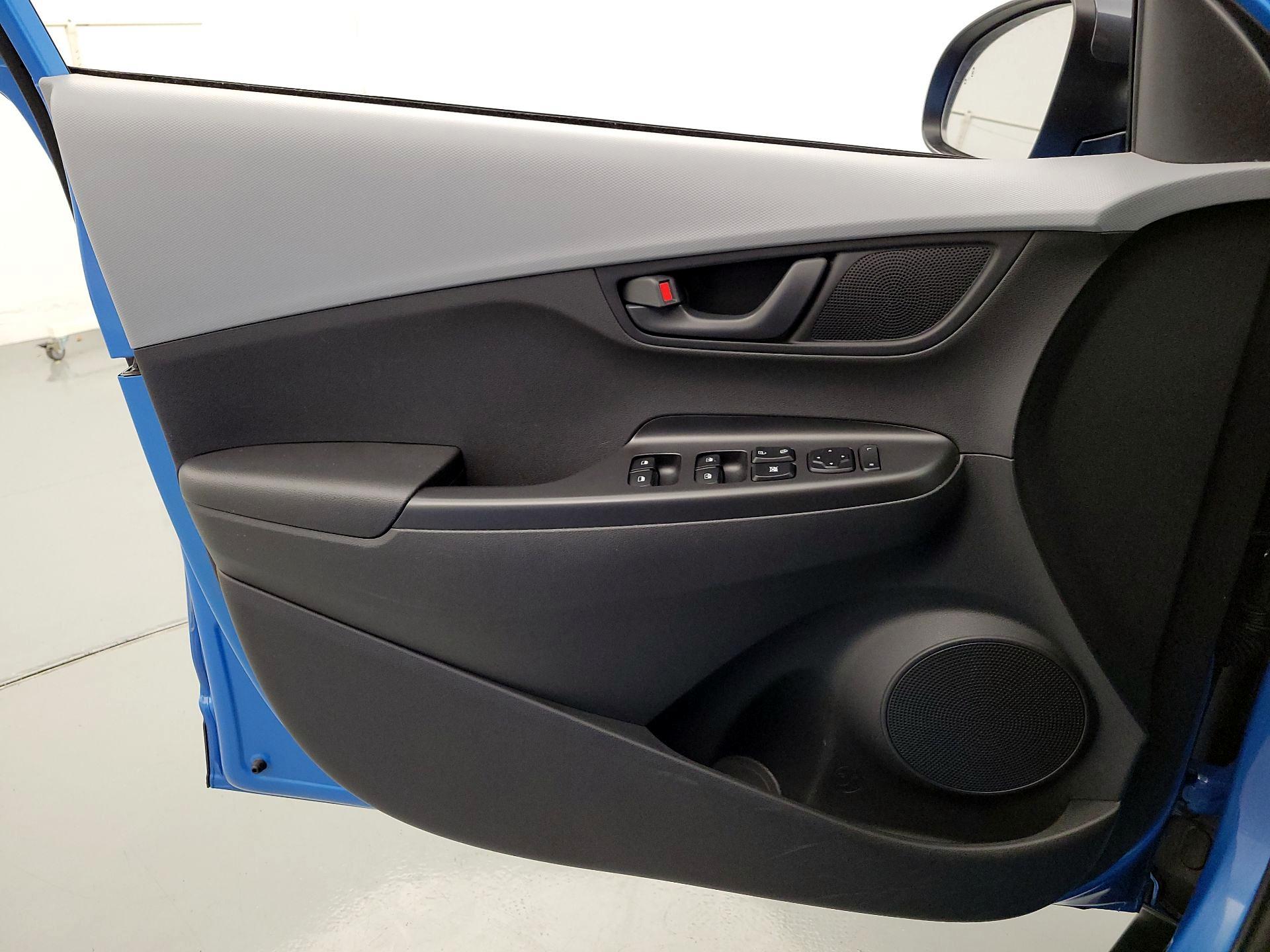 Thumbnail: 2020 Hyundai Kona - 12