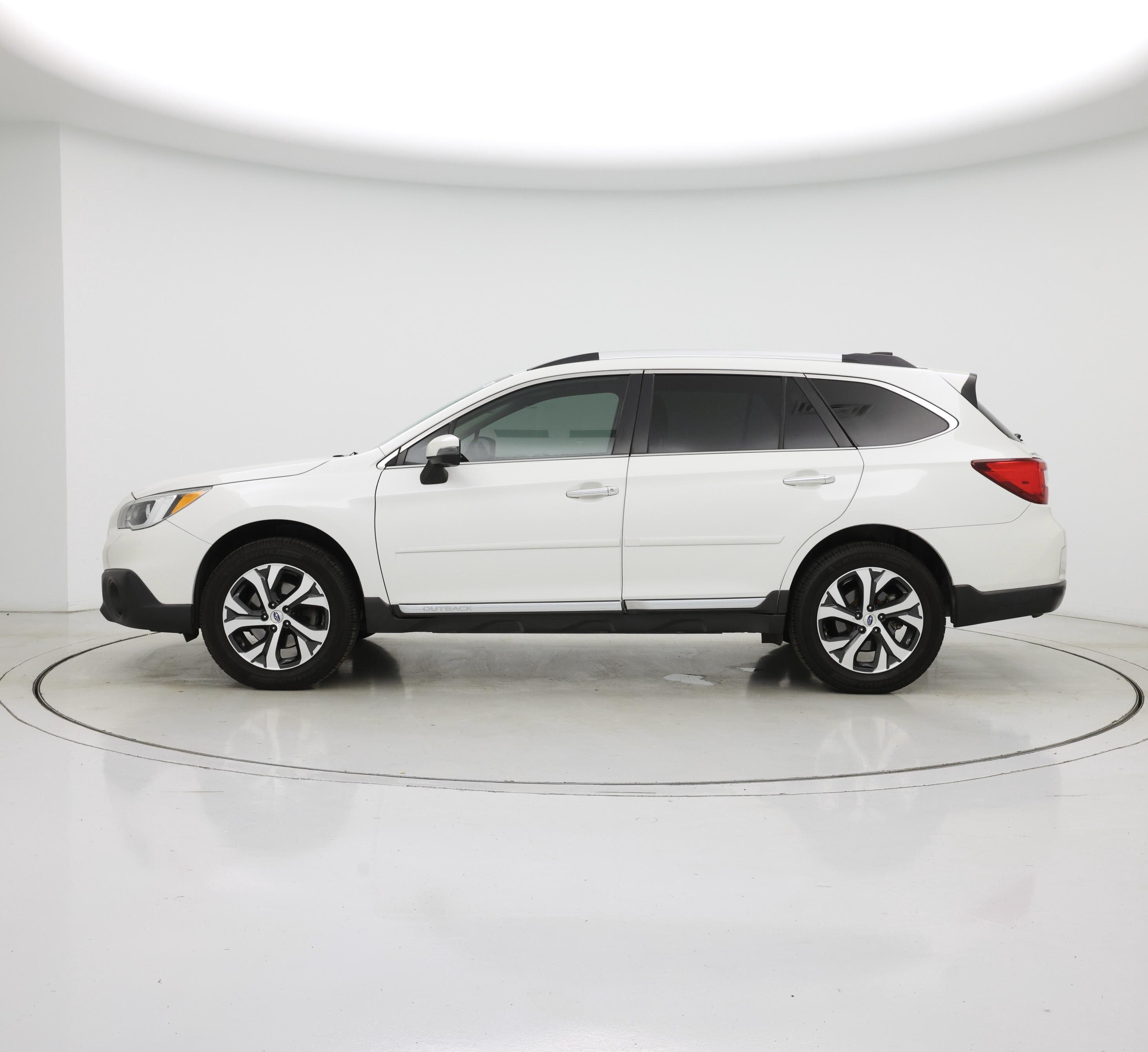 Thumbnail: 2017 Subaru Outback - 3