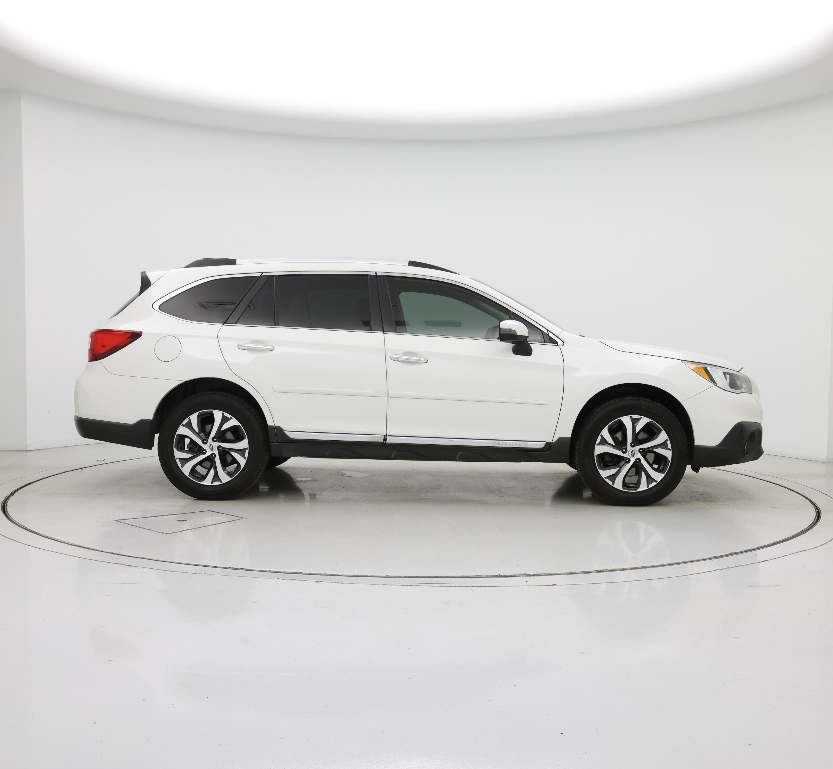 Thumbnail: 2017 Subaru Outback - 7