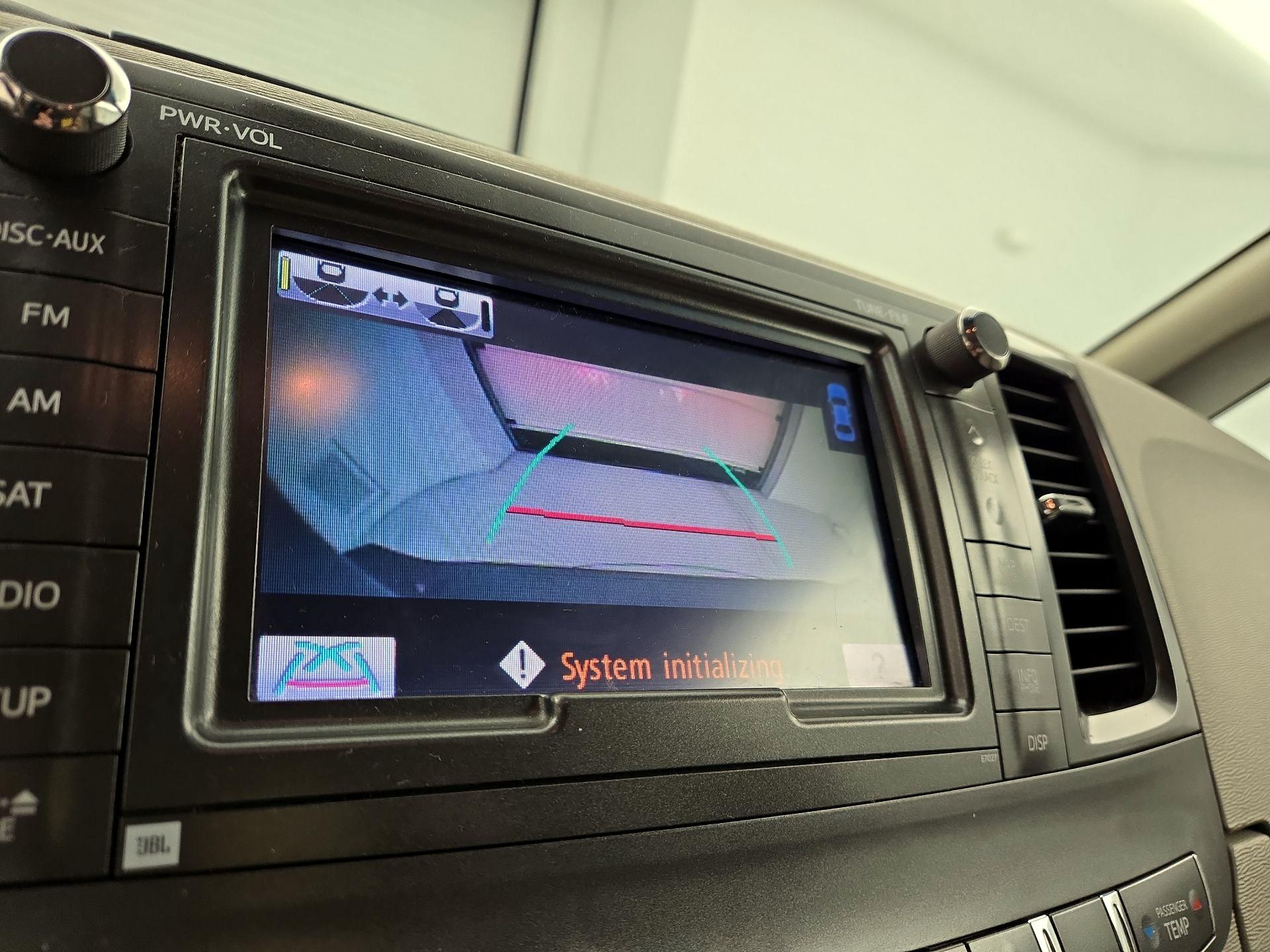 Thumbnail: 2014 Toyota Sienna - 15