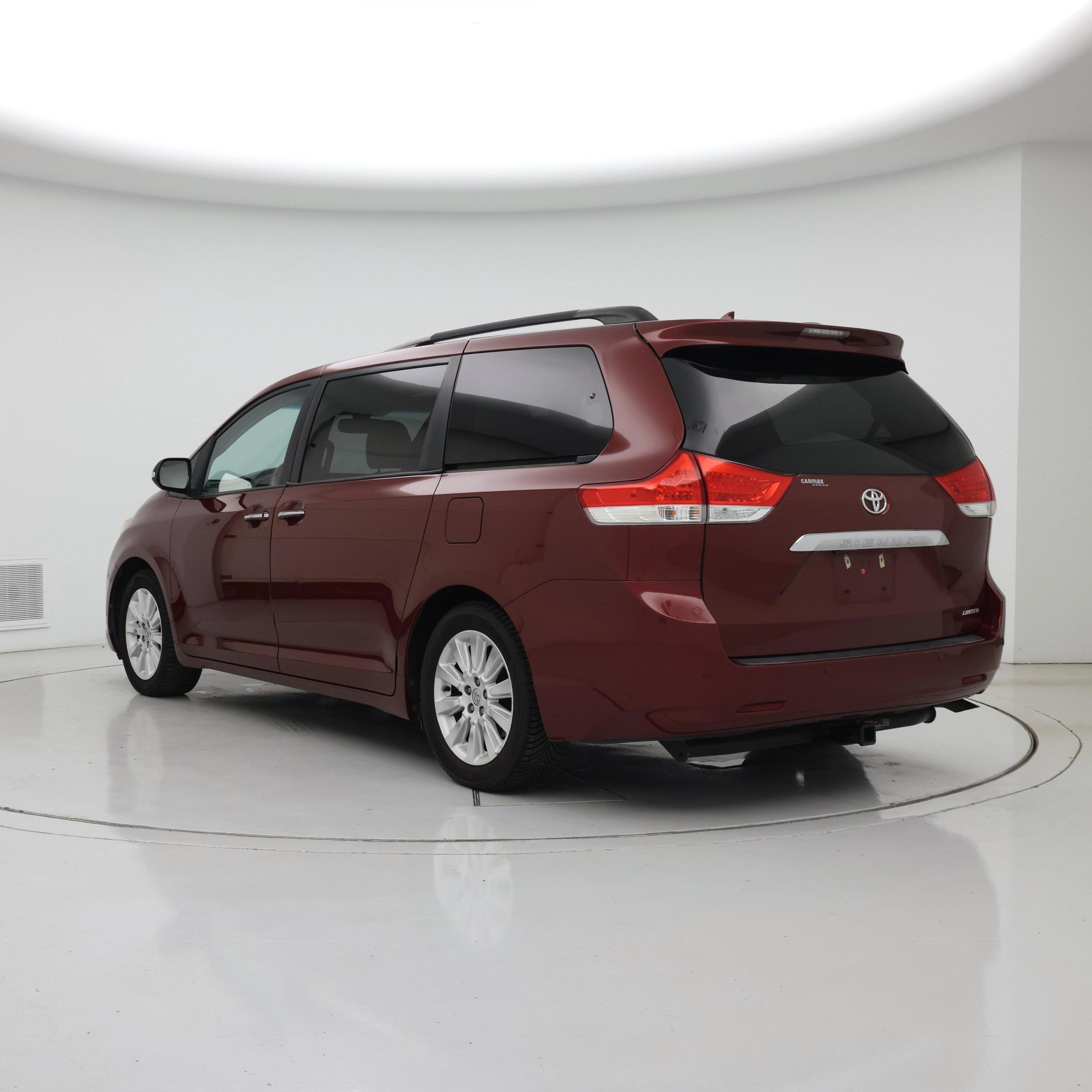 Thumbnail: 2014 Toyota Sienna - 2