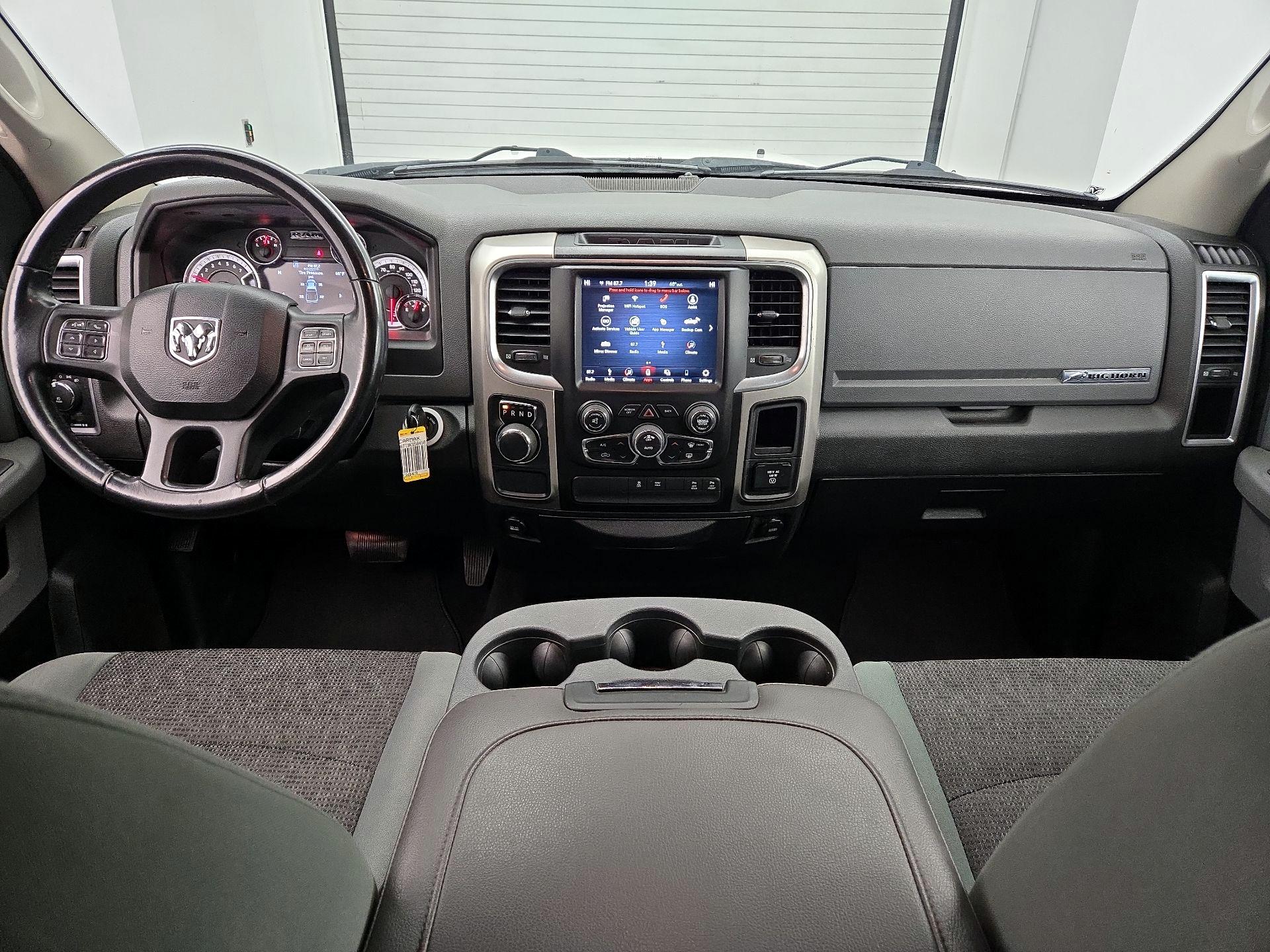 Thumbnail: 2019 RAM 1500 Classic - 9