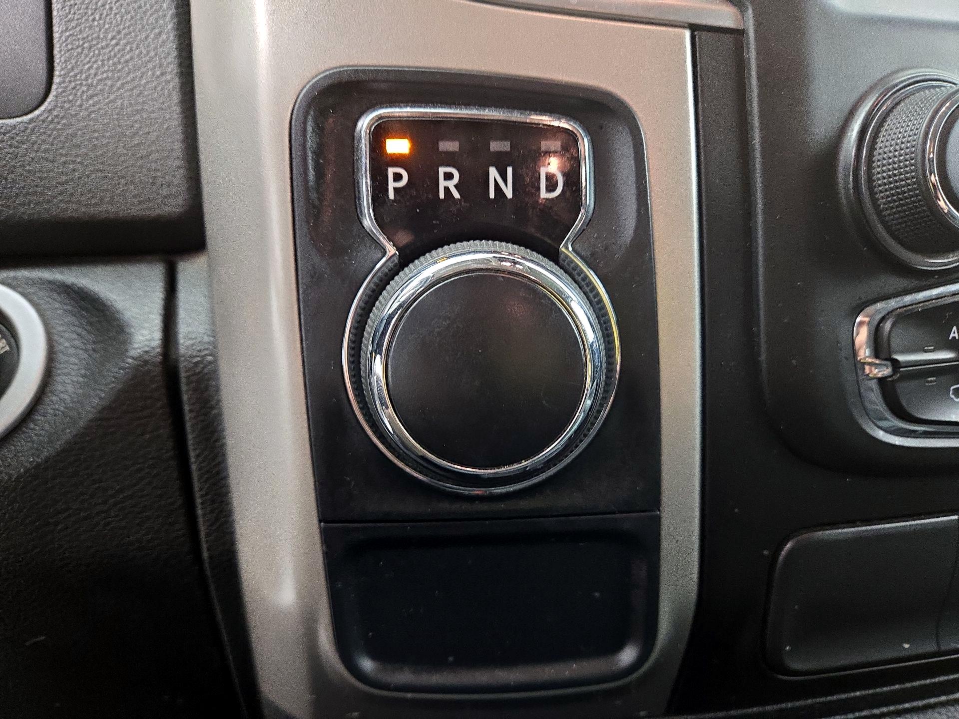 Thumbnail: 2019 RAM 1500 Classic - 17