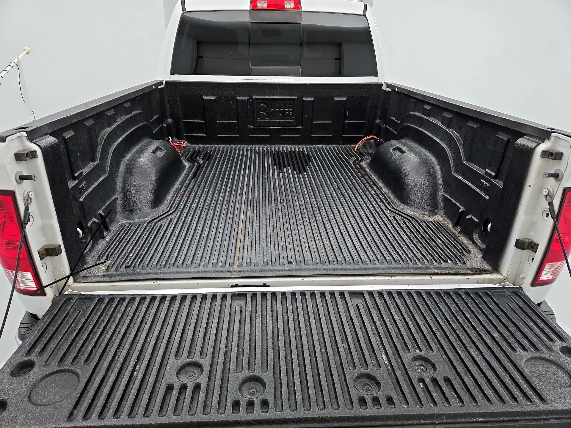 Thumbnail: 2019 RAM 1500 Classic - 20