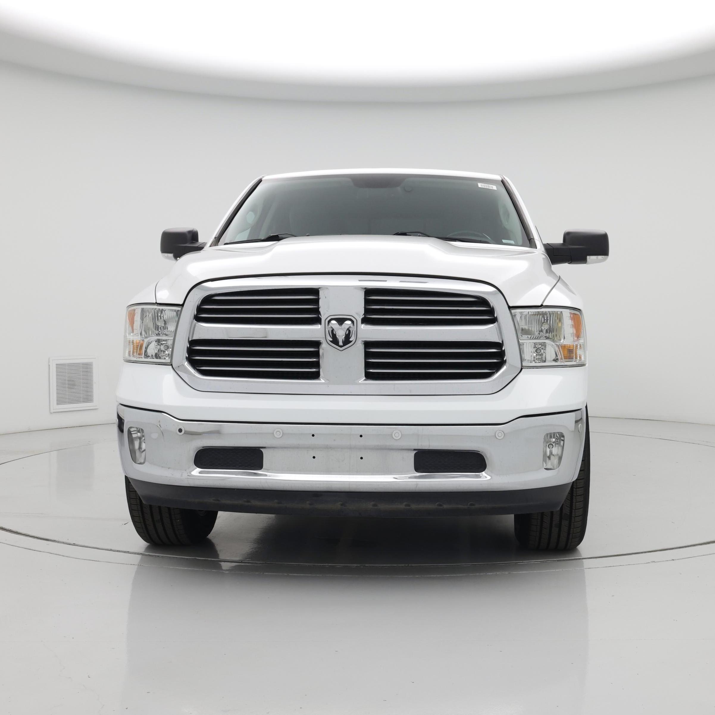 Thumbnail: 2019 RAM 1500 Classic - 5