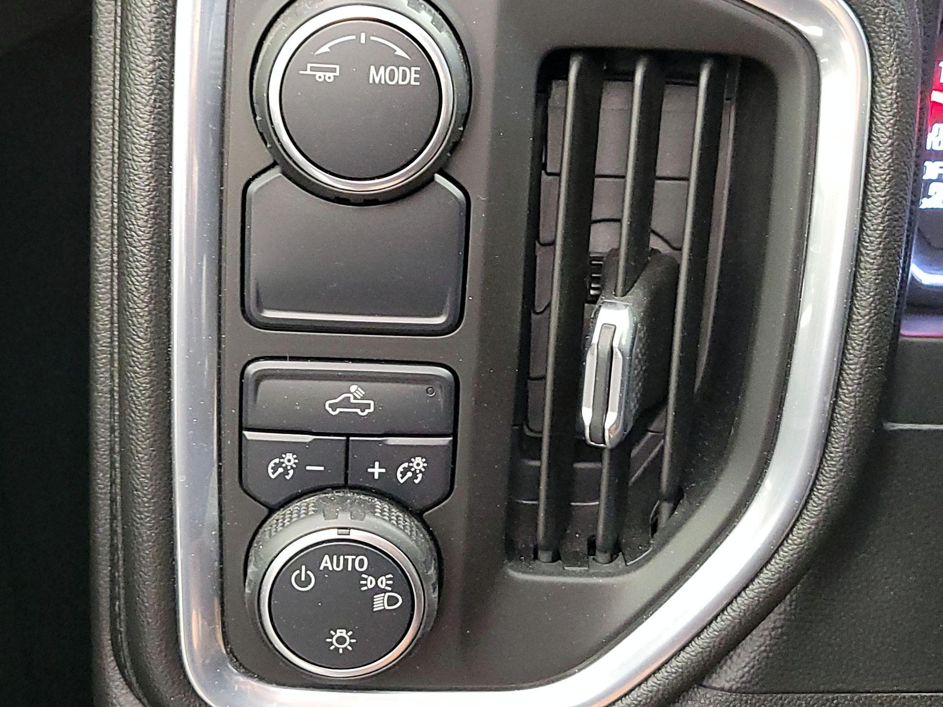 Thumbnail: 2021 Chevrolet Silverado 1500 - 13