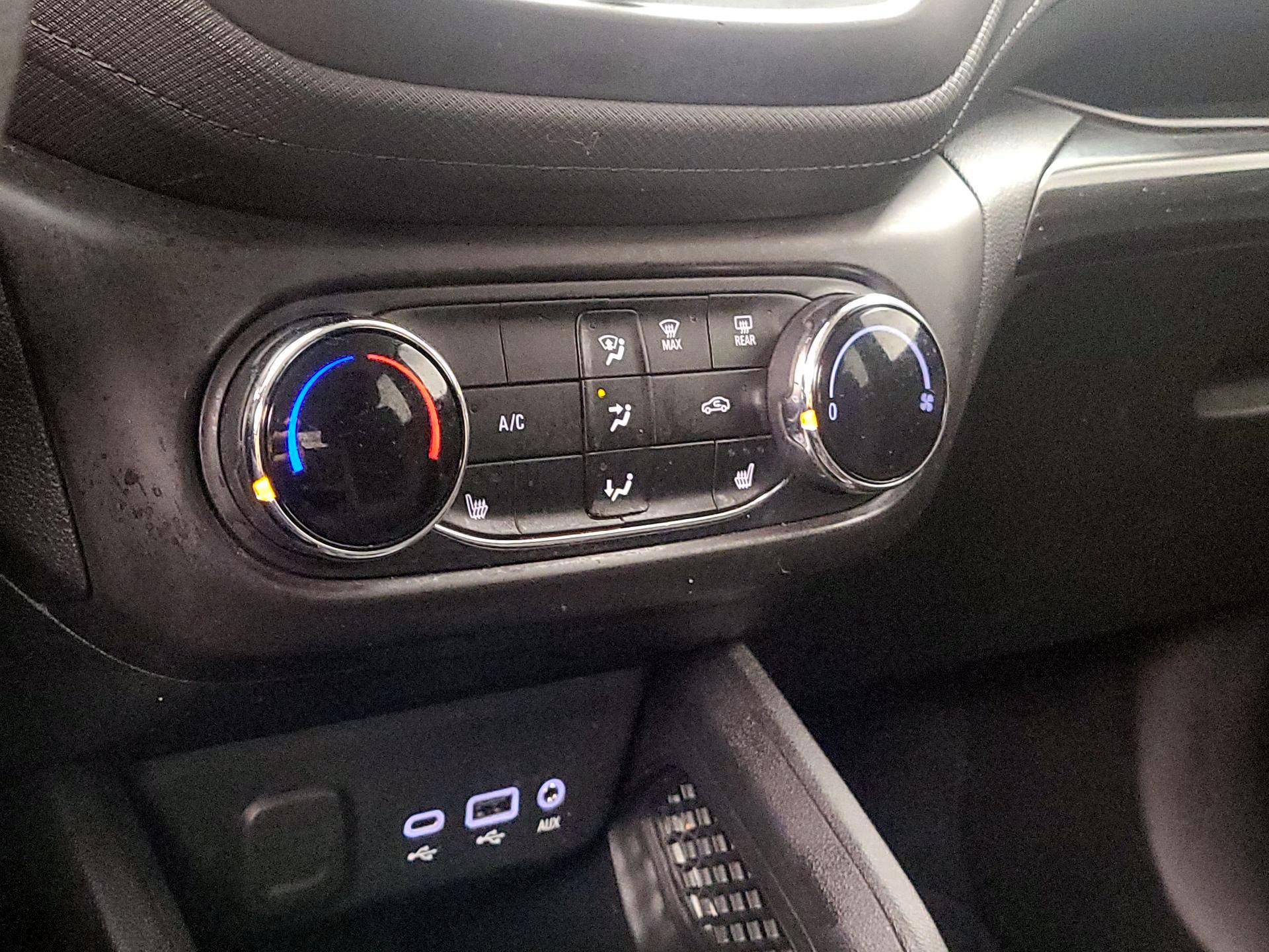 Thumbnail: 2023 Chevrolet TrailBlazer - 16