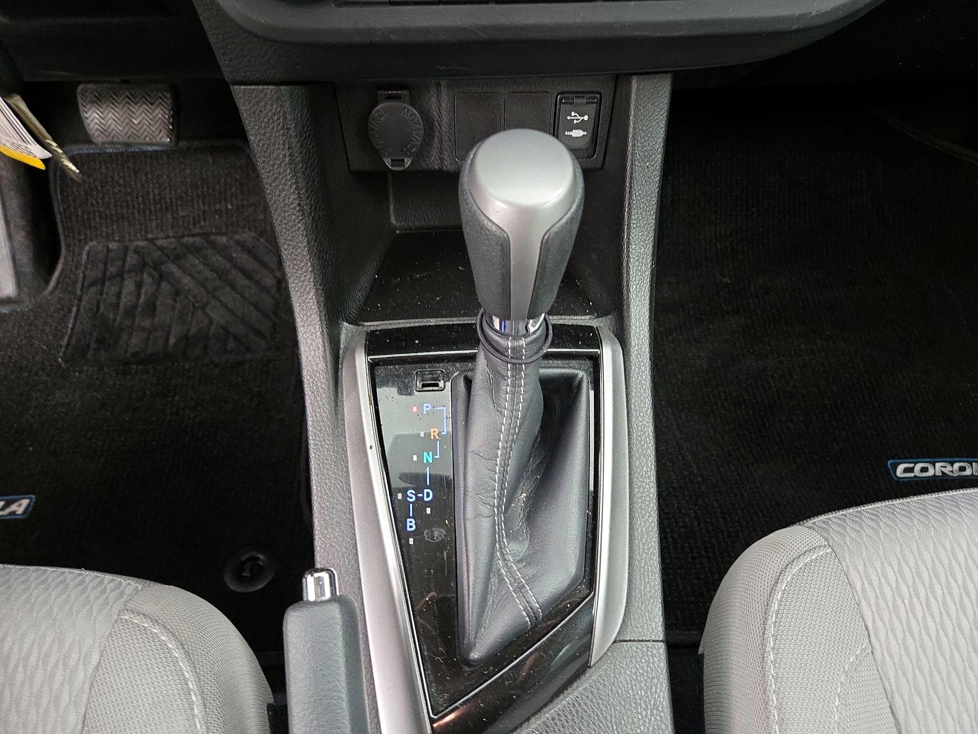 Thumbnail: 2015 Toyota Corolla - 17