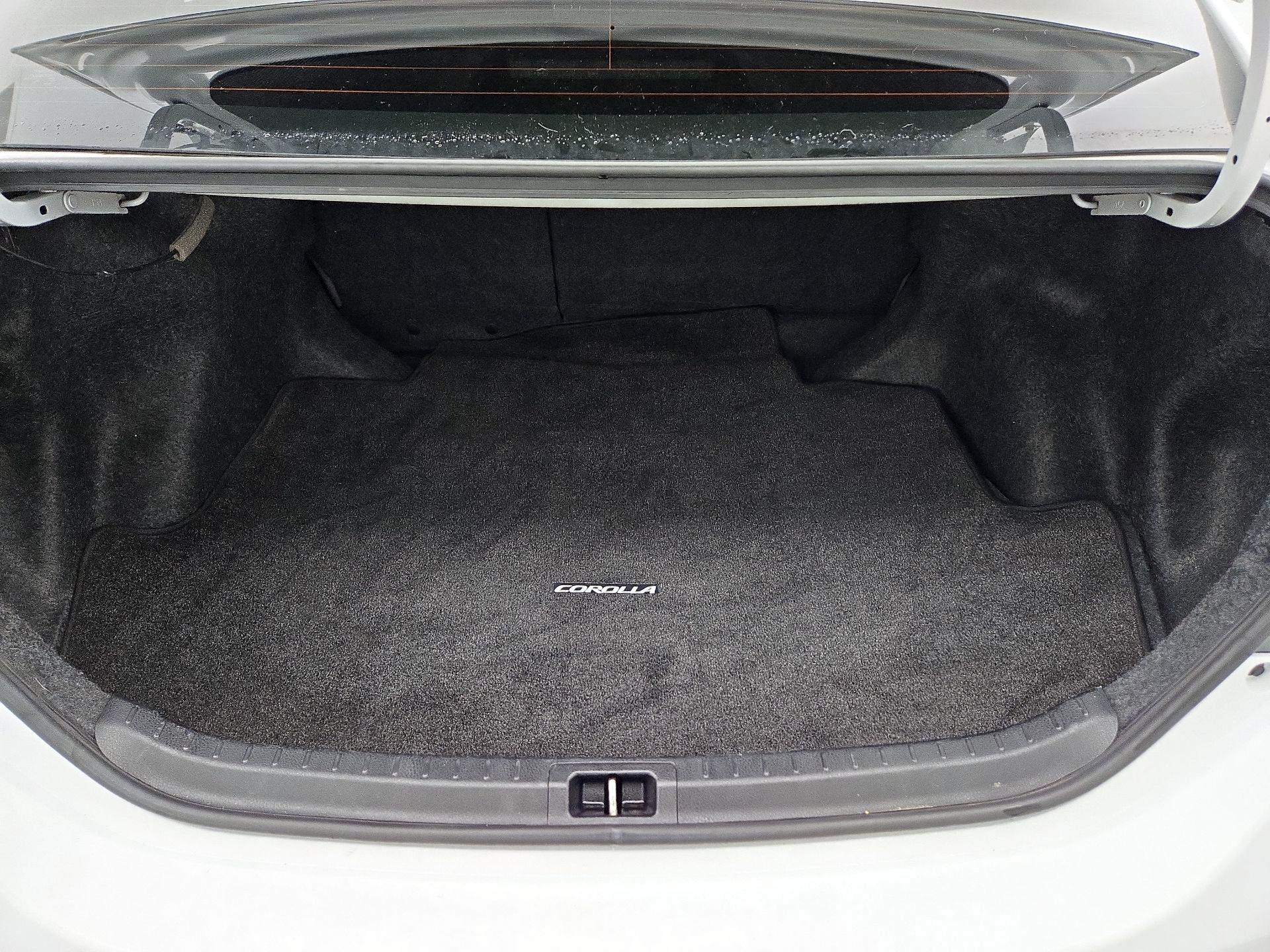 Thumbnail: 2015 Toyota Corolla - 20