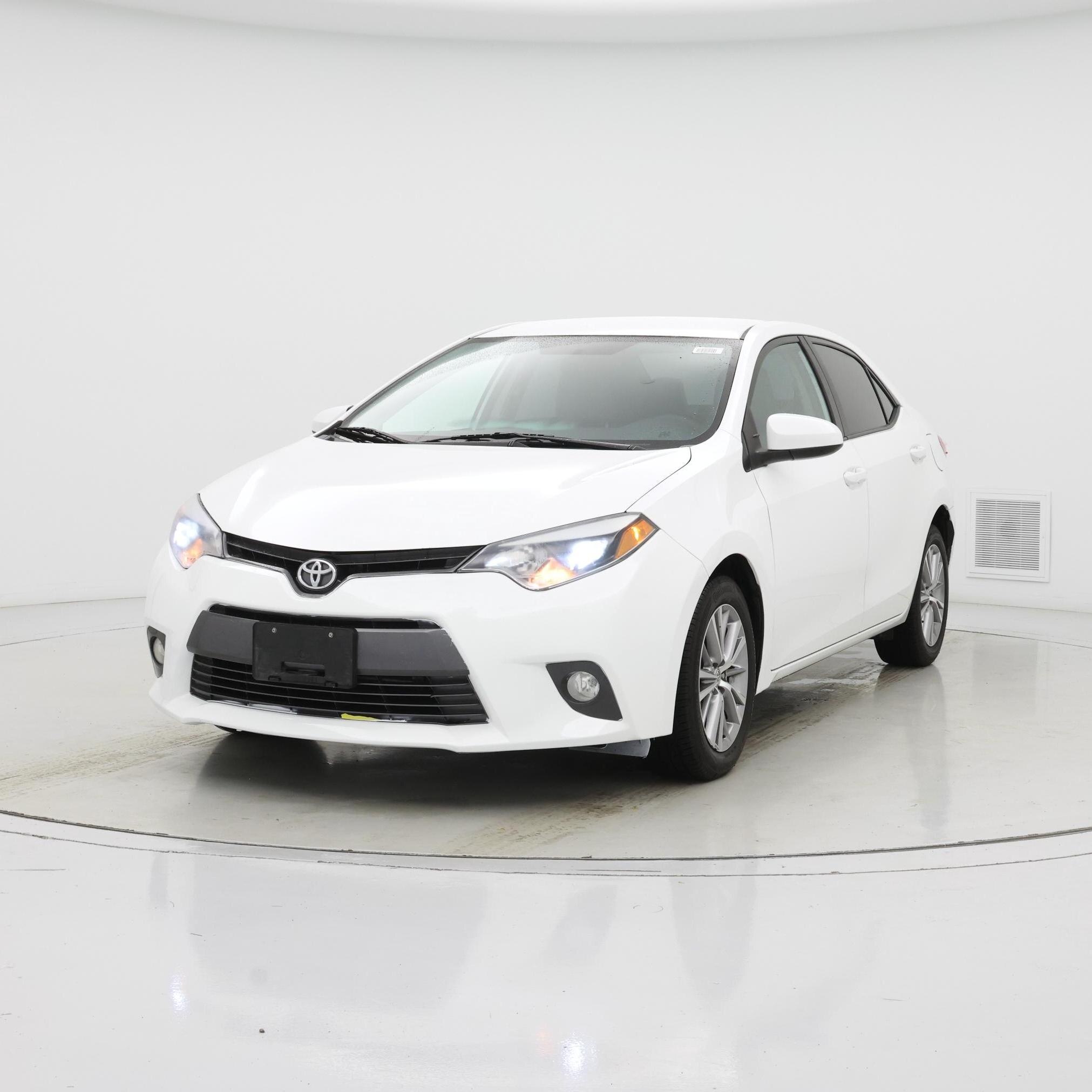 Thumbnail: 2015 Toyota Corolla - 4