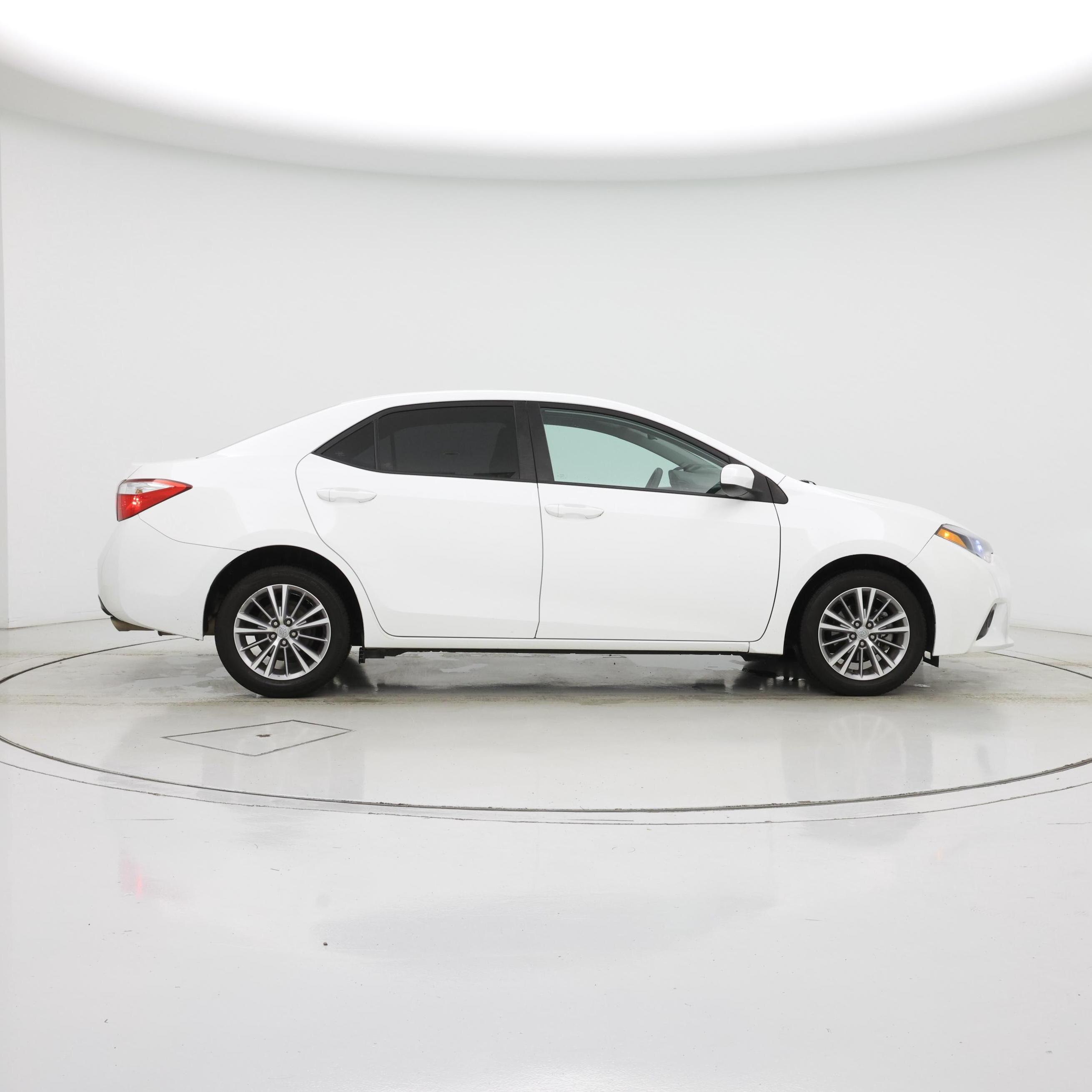 Thumbnail: 2015 Toyota Corolla - 7