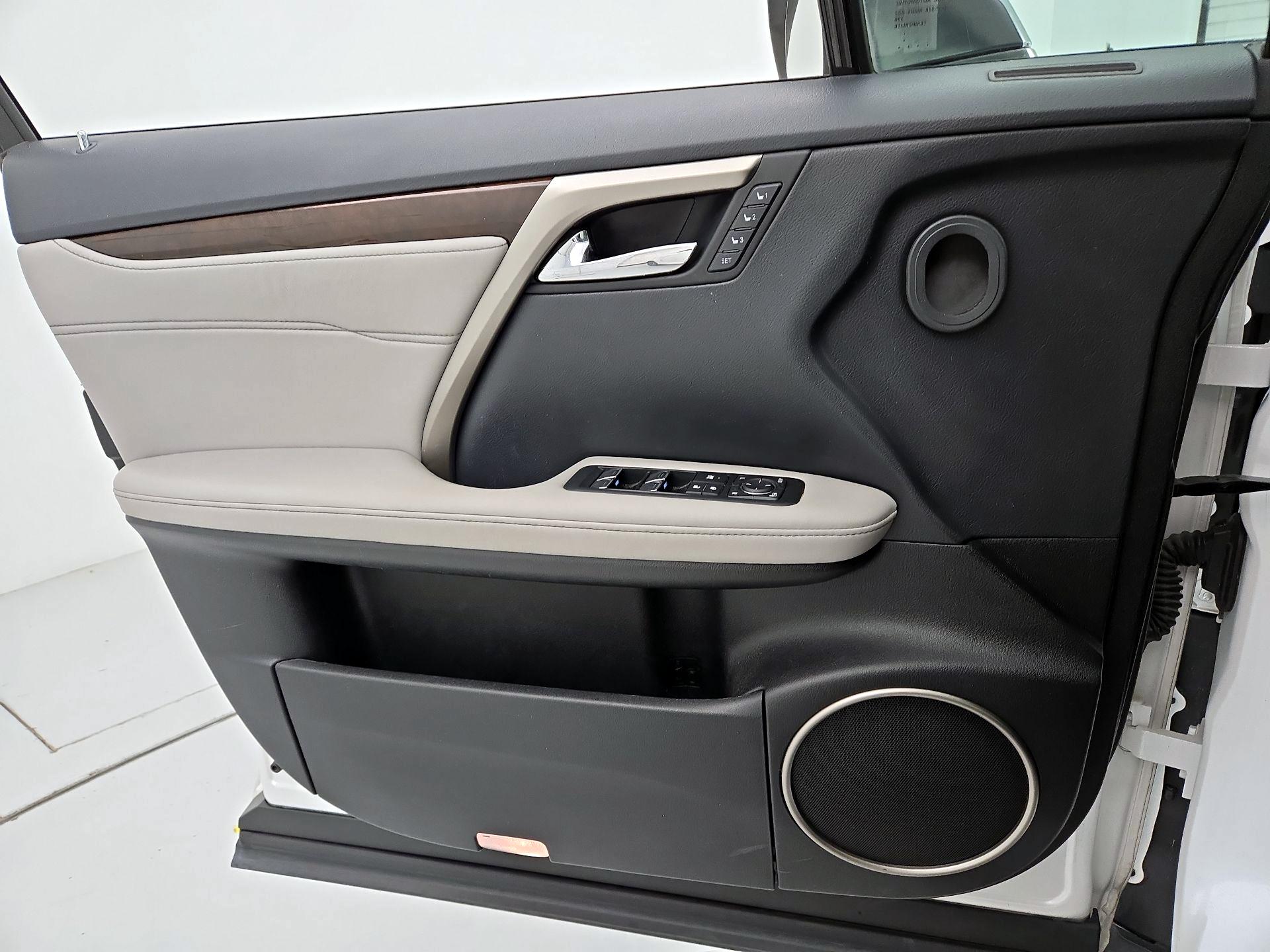 Thumbnail: 2019 Lexus RX - 12