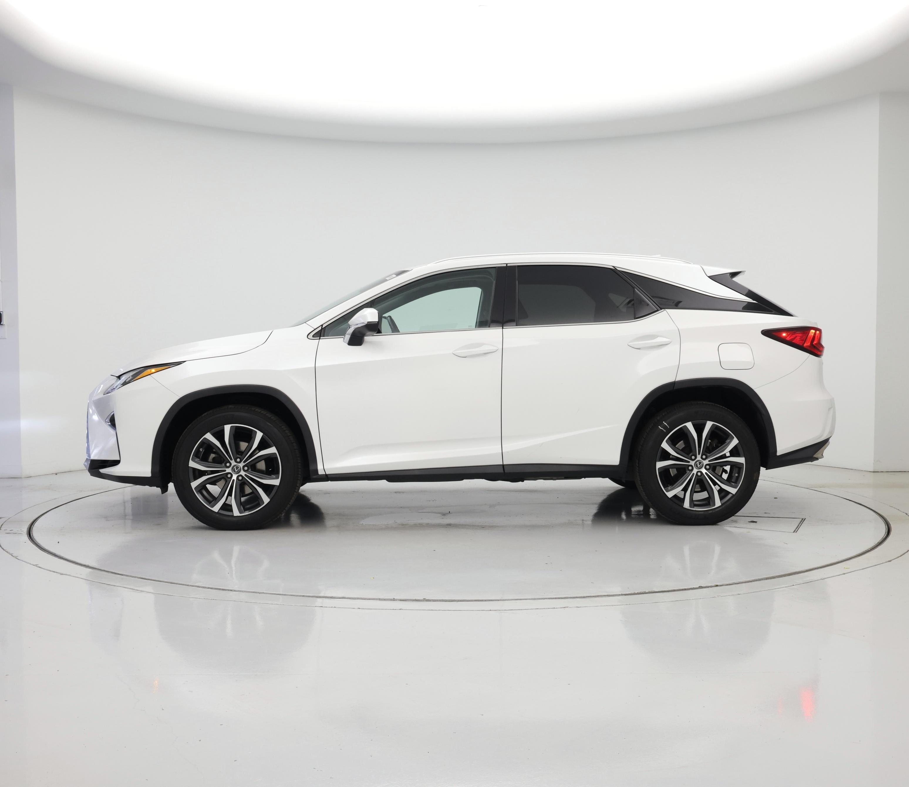 Thumbnail: 2019 Lexus RX - 3