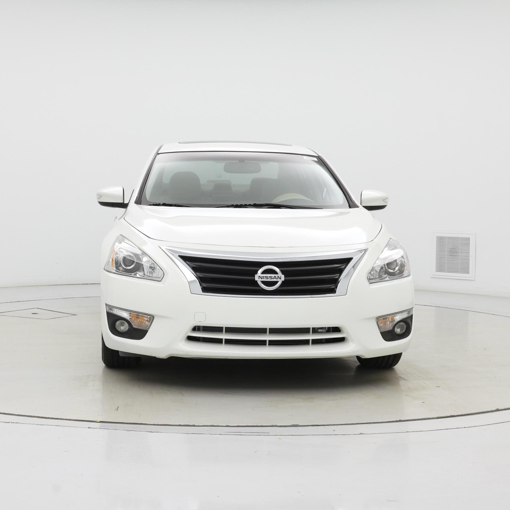 Thumbnail: 2015 Nissan Altima - 5