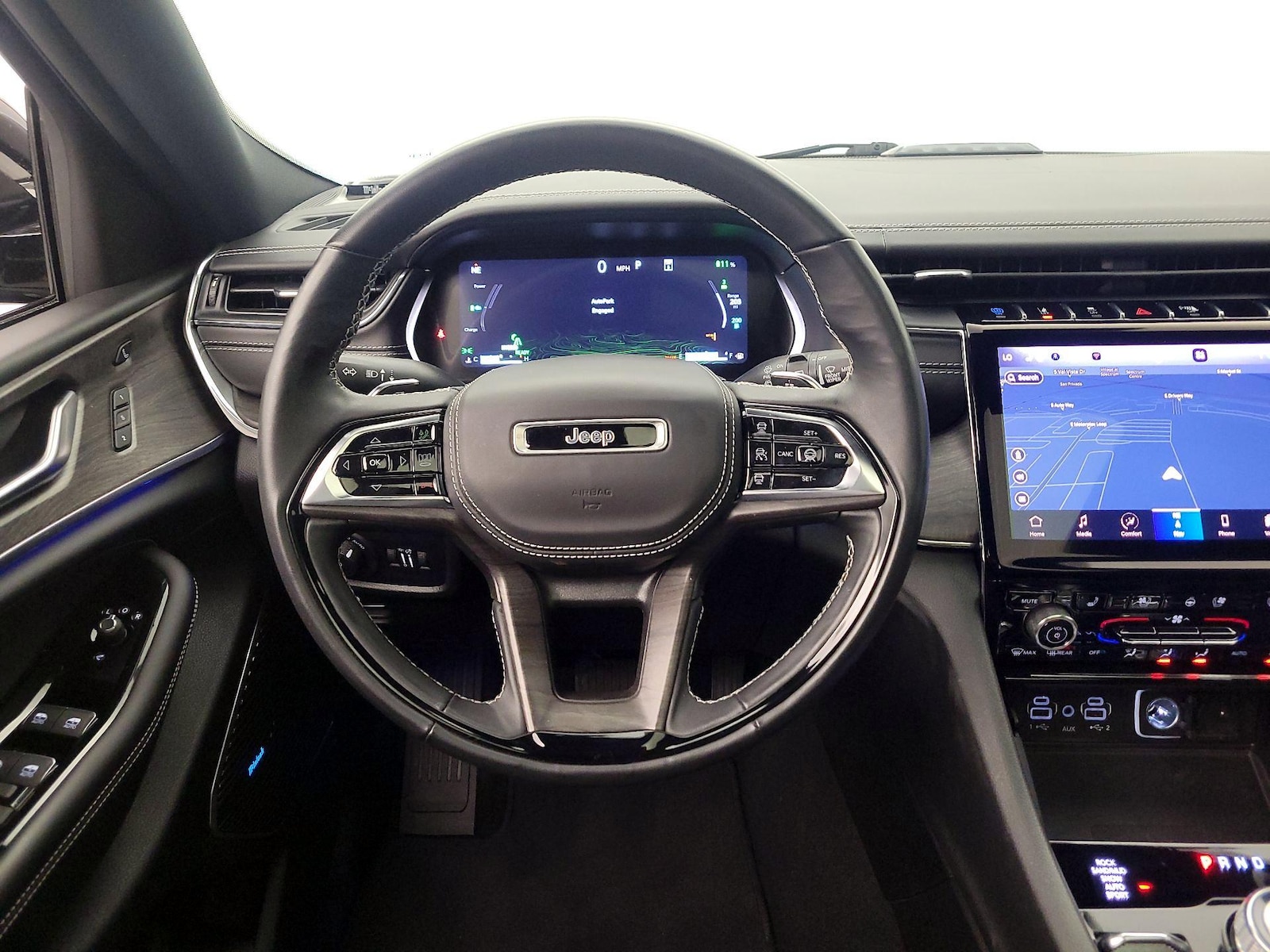 2023 Jeep Grand Cherokee Overland 4xe - Photo 11