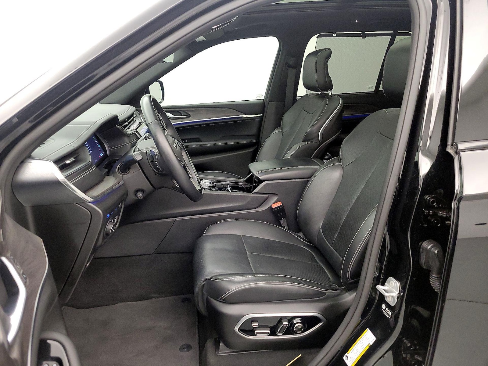 2023 Jeep Grand Cherokee Overland 4xe - Photo 12