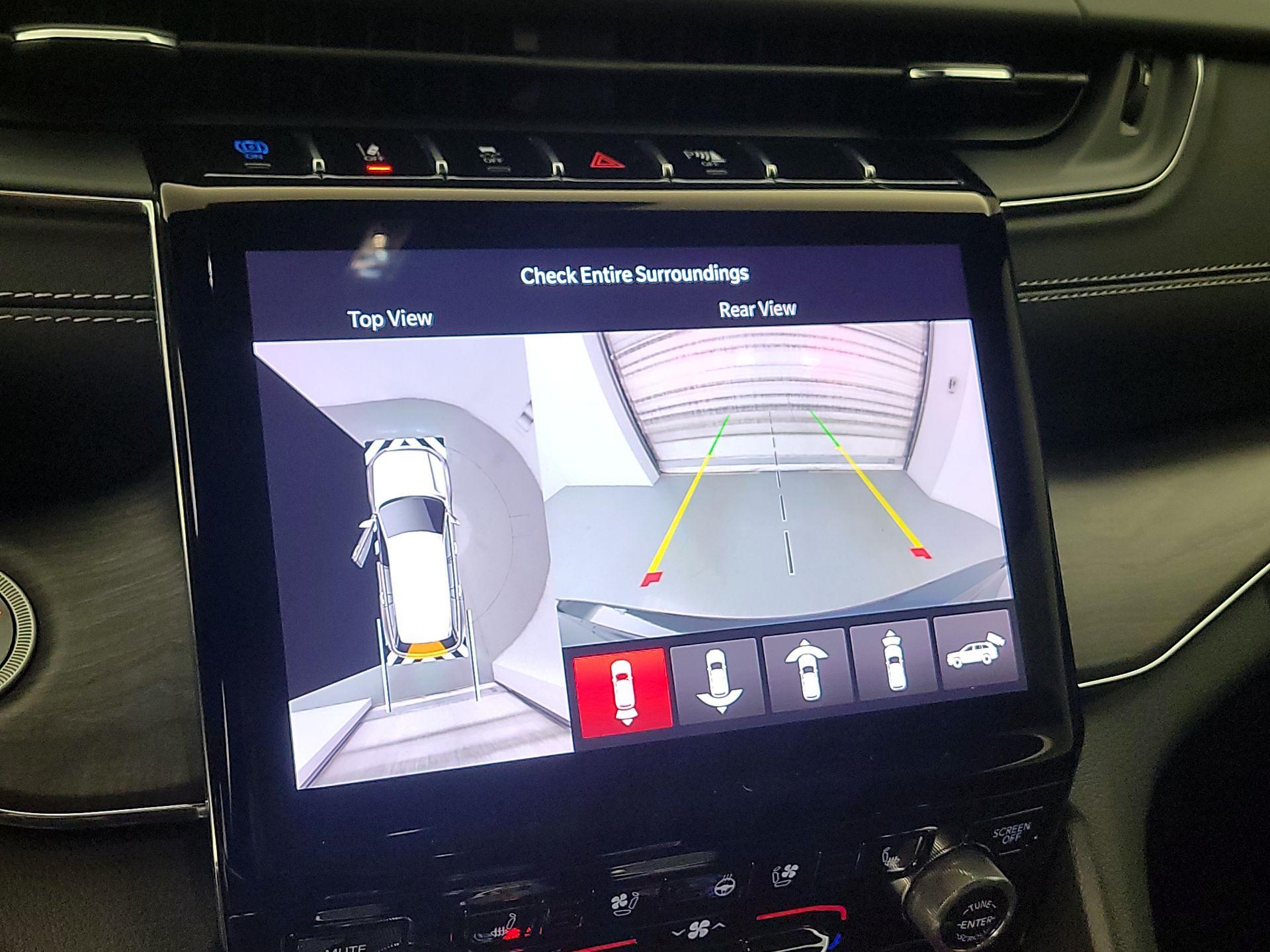 Thumbnail: 2023 Jeep Grand Cherokee - 15