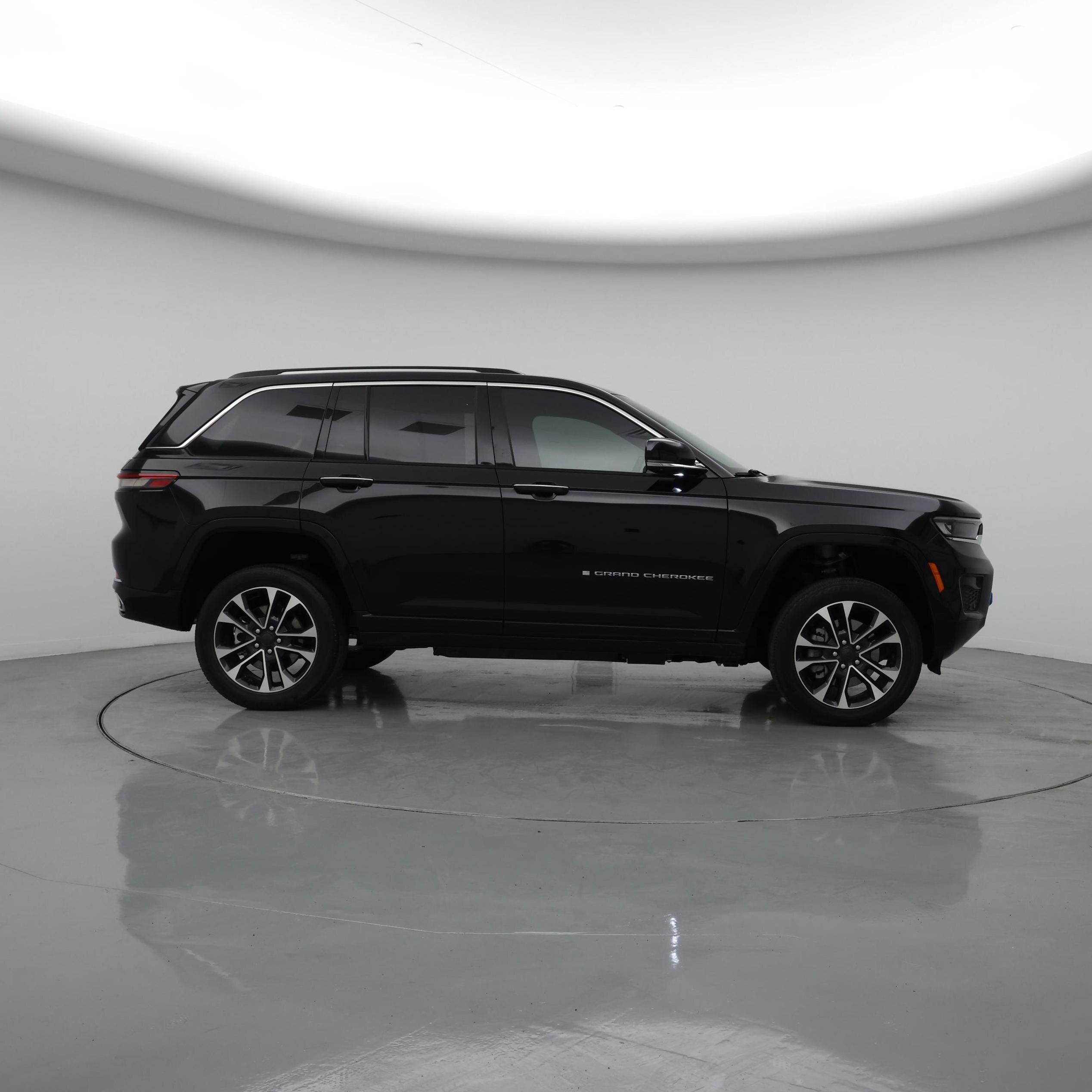 Thumbnail: 2023 Jeep Grand Cherokee - 7