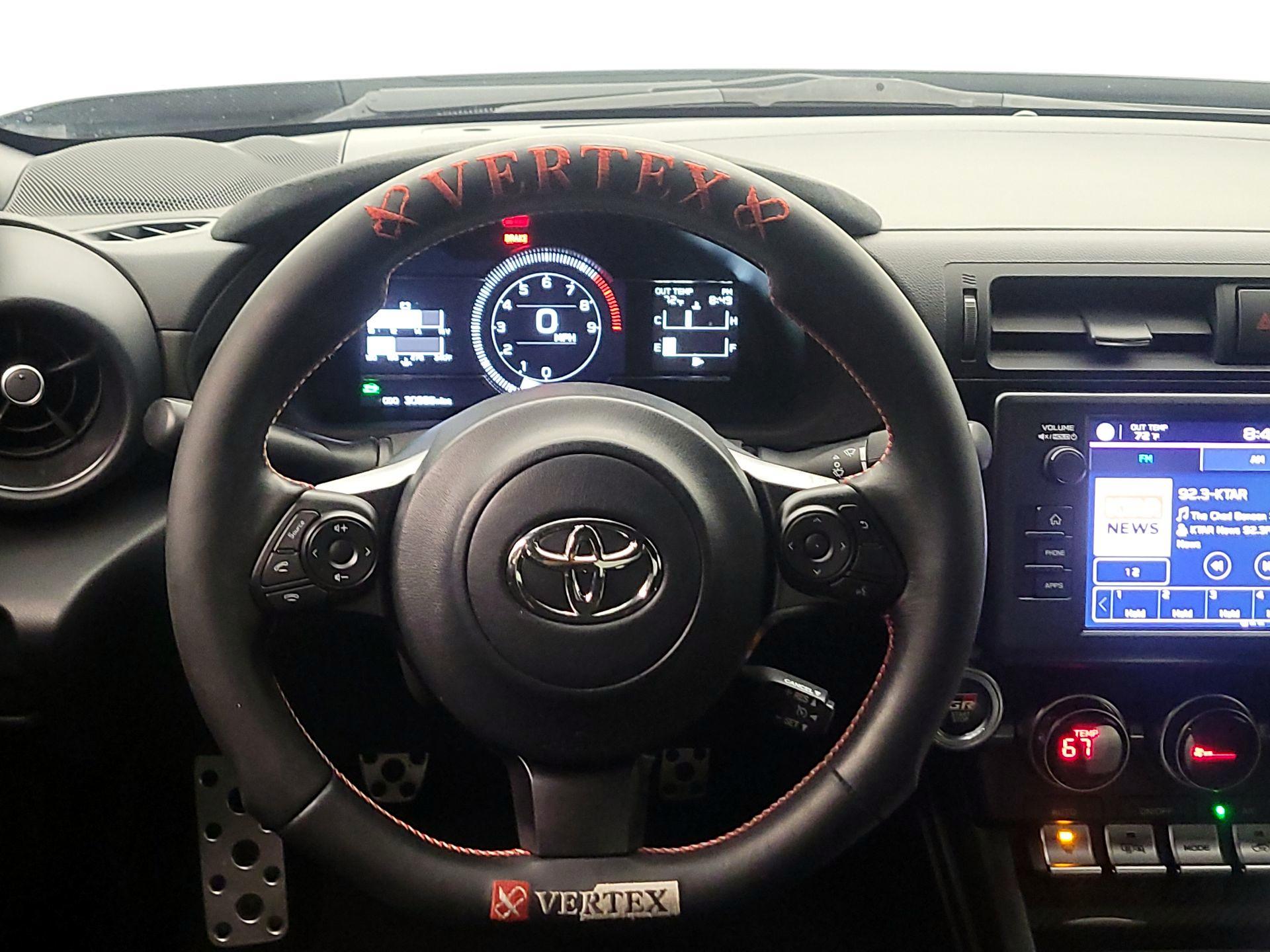 Thumbnail: 2022 Toyota GR86 - 10