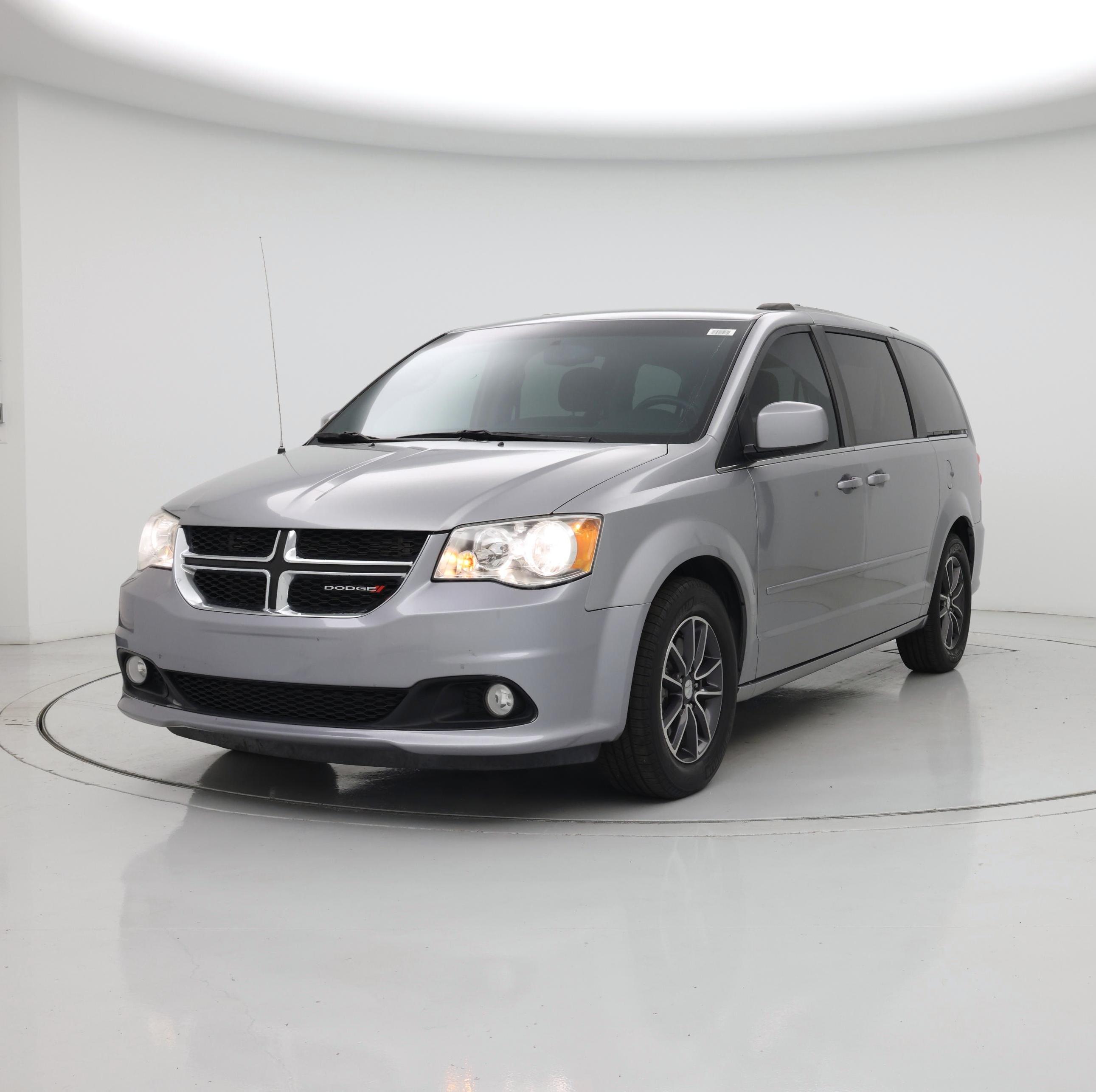 Thumbnail: 2017 Dodge Grand Caravan - 4