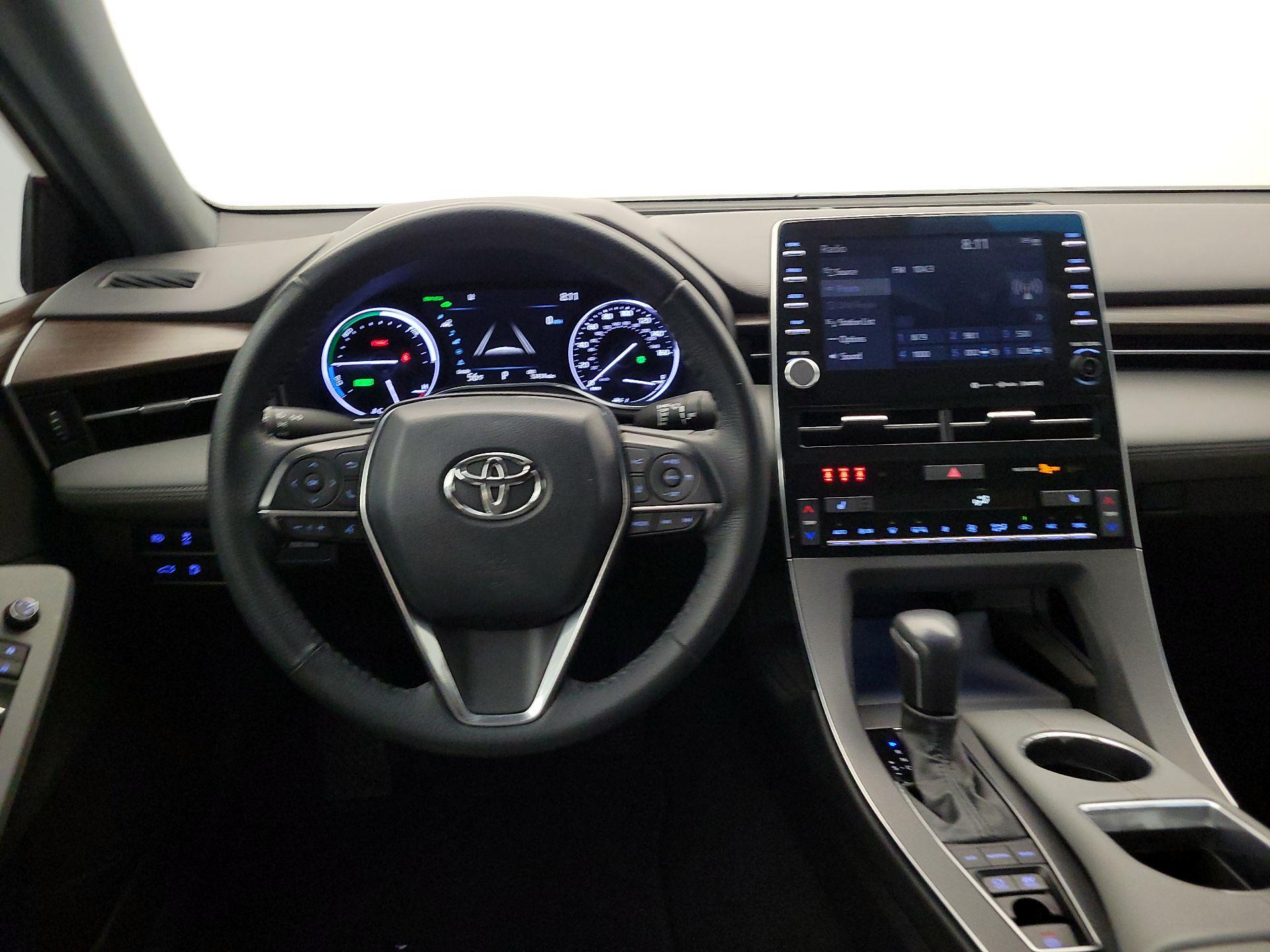 Thumbnail: 2022 Toyota Avalon - 10