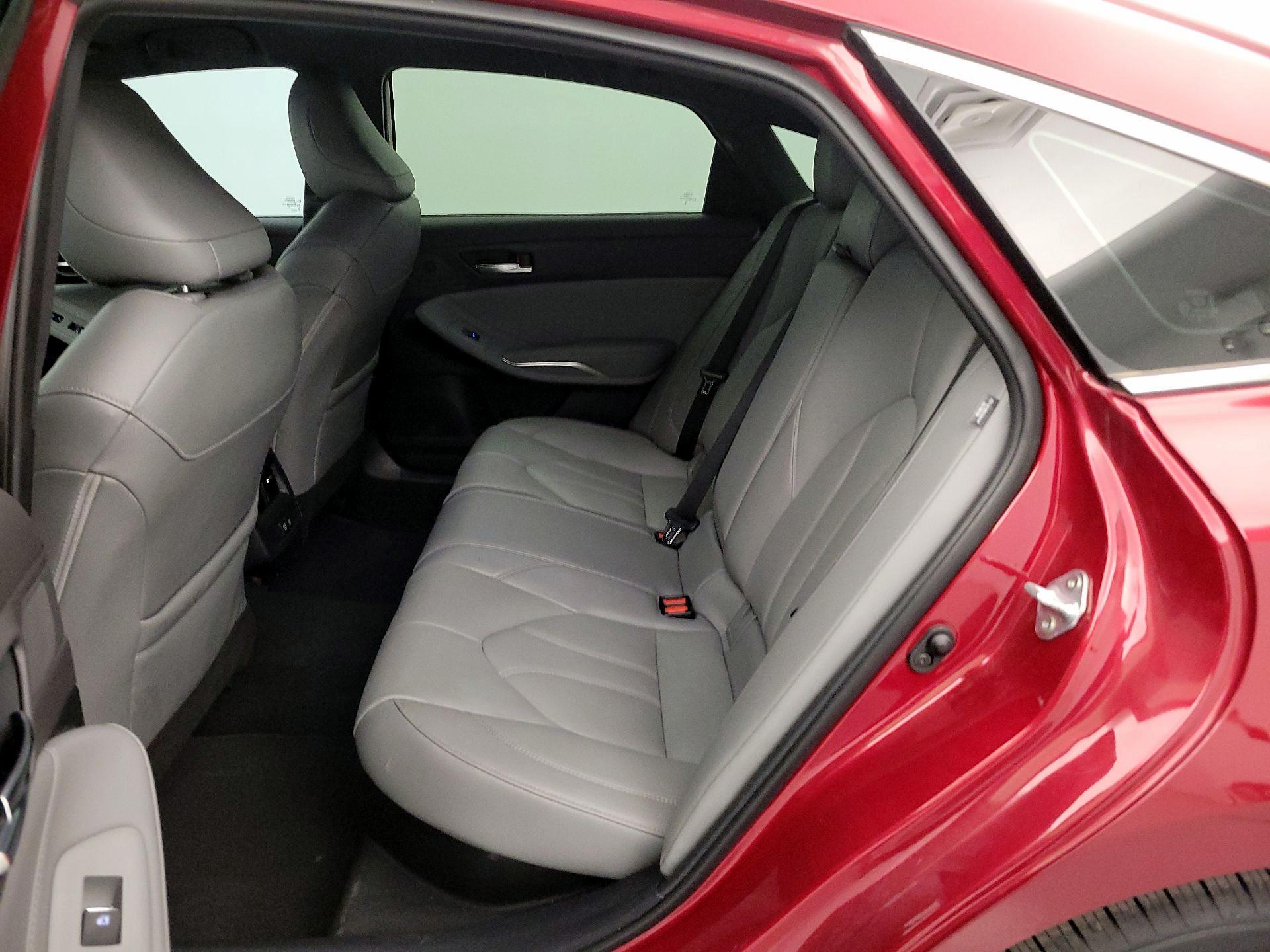 Thumbnail: 2022 Toyota Avalon - 19