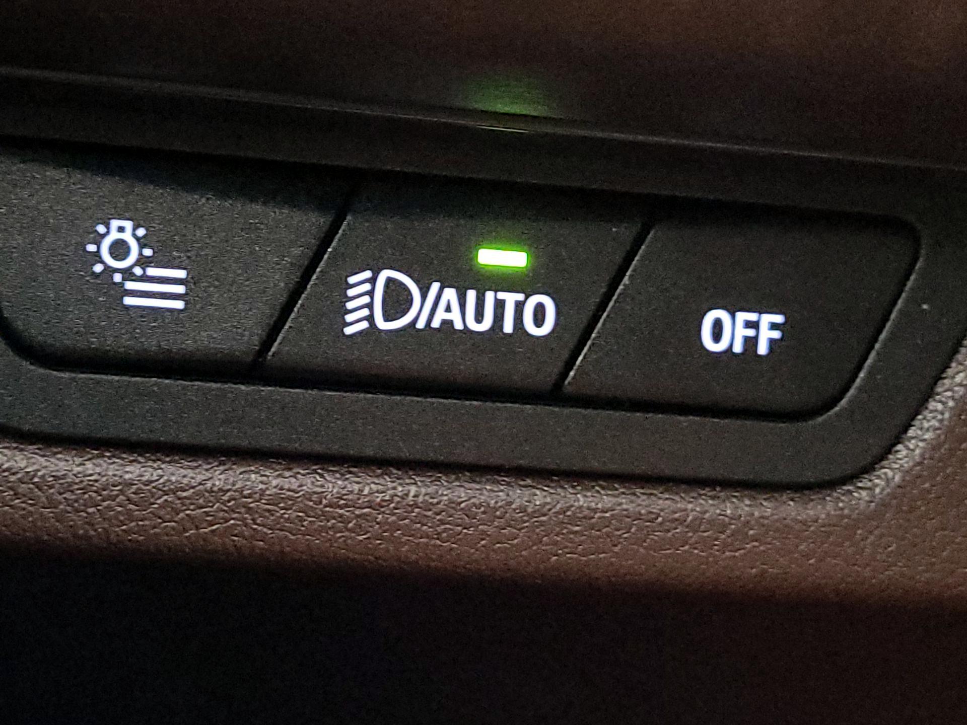 Thumbnail: 2023 BMW X1 - 13