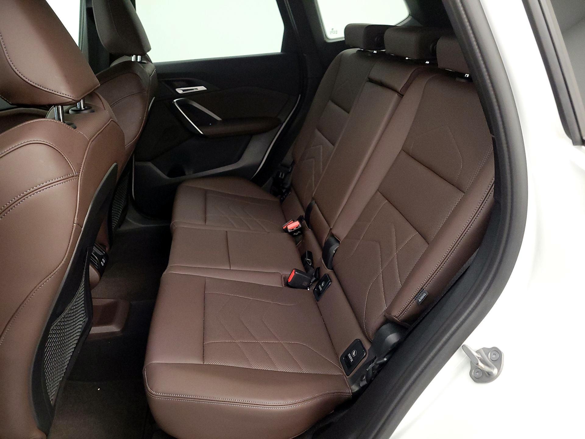 Thumbnail: 2023 BMW X1 - 20