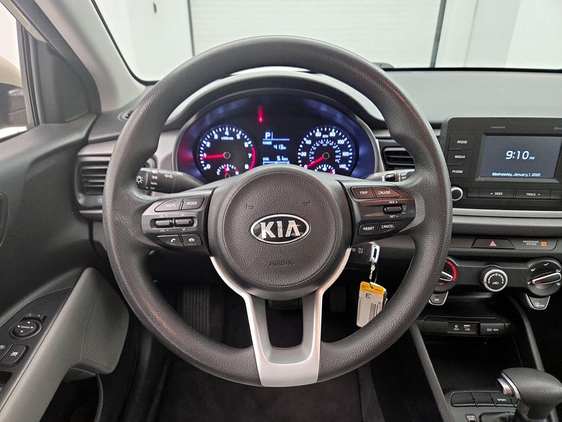 Thumbnail: 2018 Kia Rio - 10