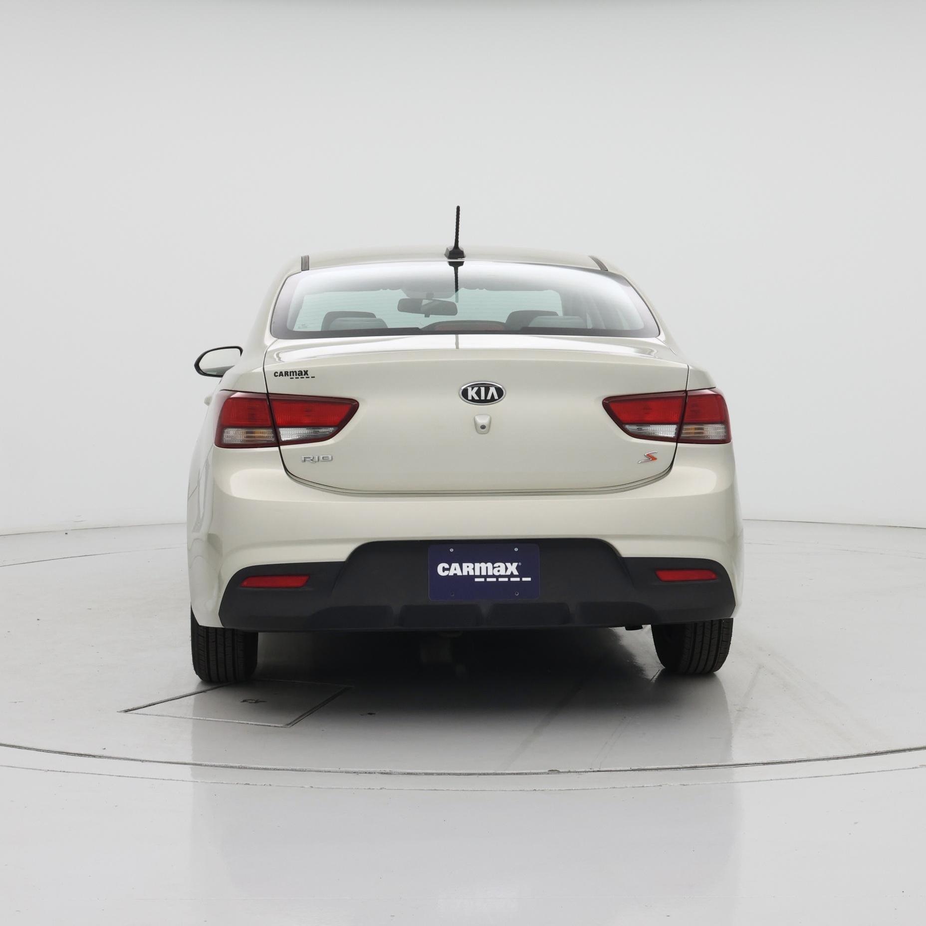 Thumbnail: 2018 Kia Rio - 6