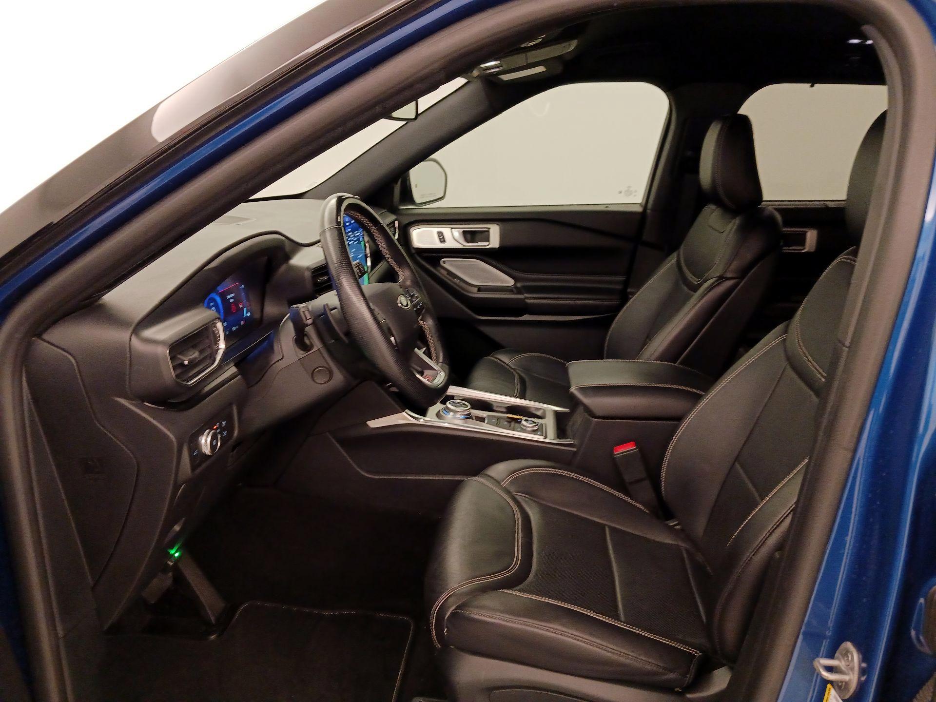 Thumbnail: 2020 Ford Explorer - 11