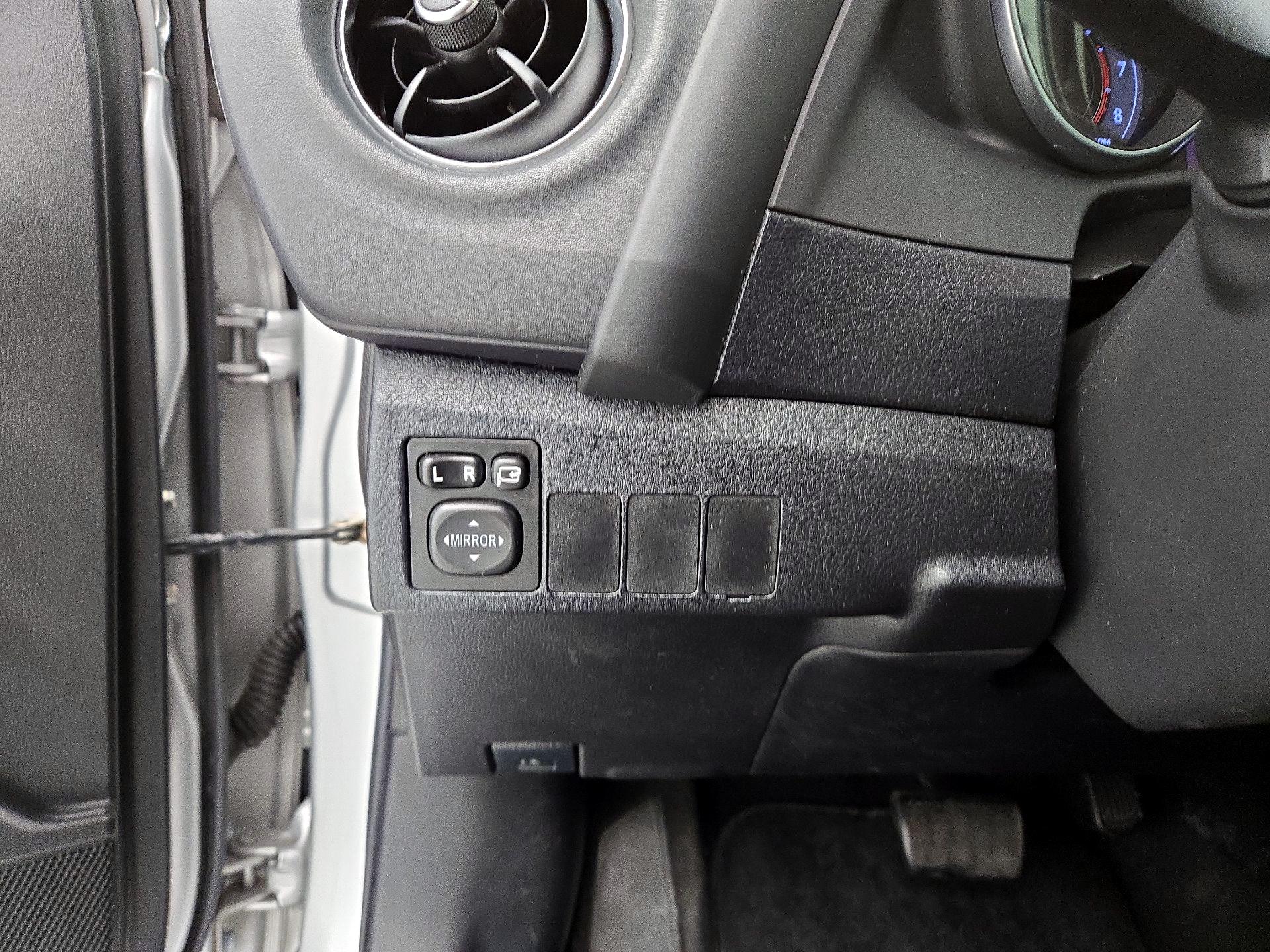 Thumbnail: 2016 Scion iM - 13