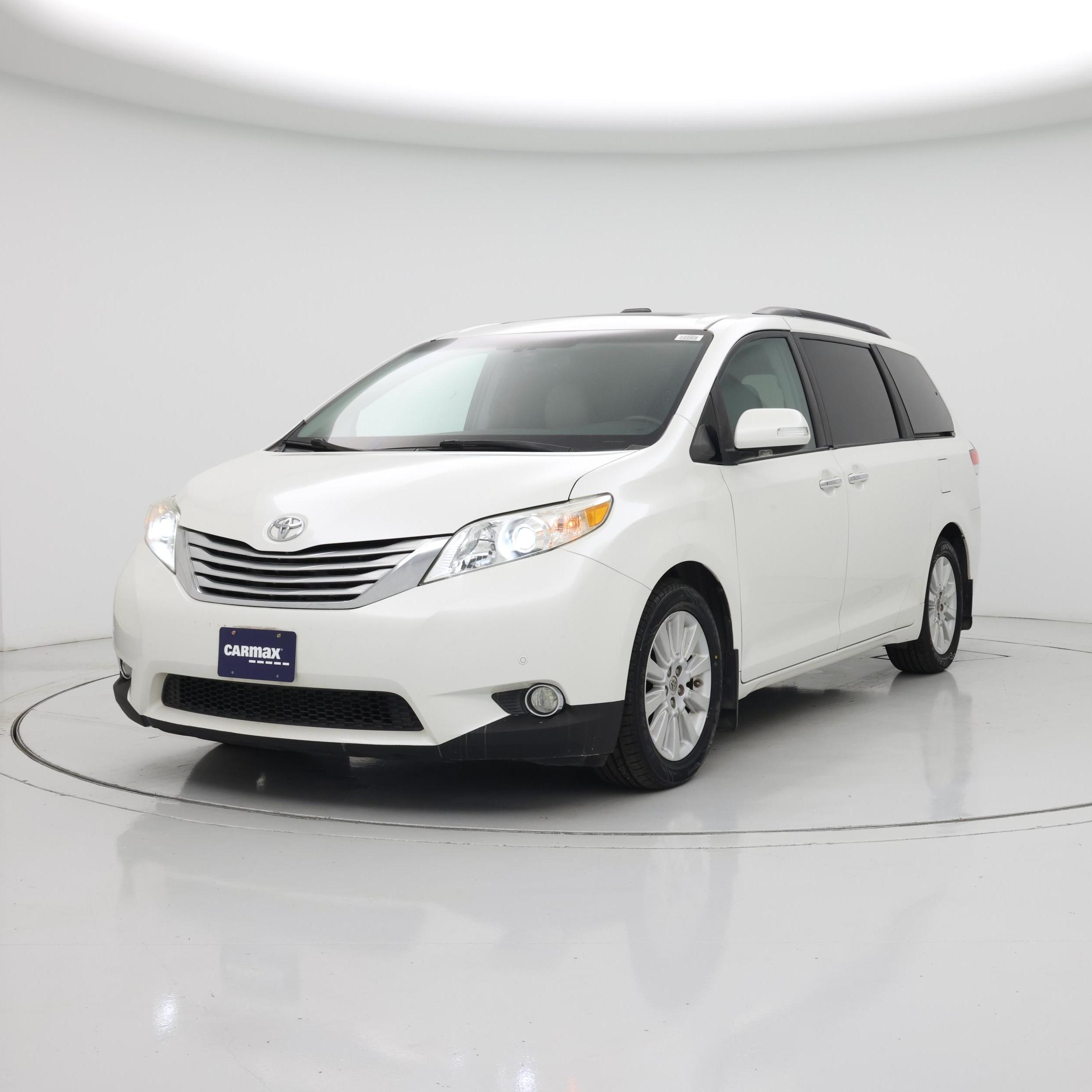 Thumbnail: 2014 Toyota Sienna - 4