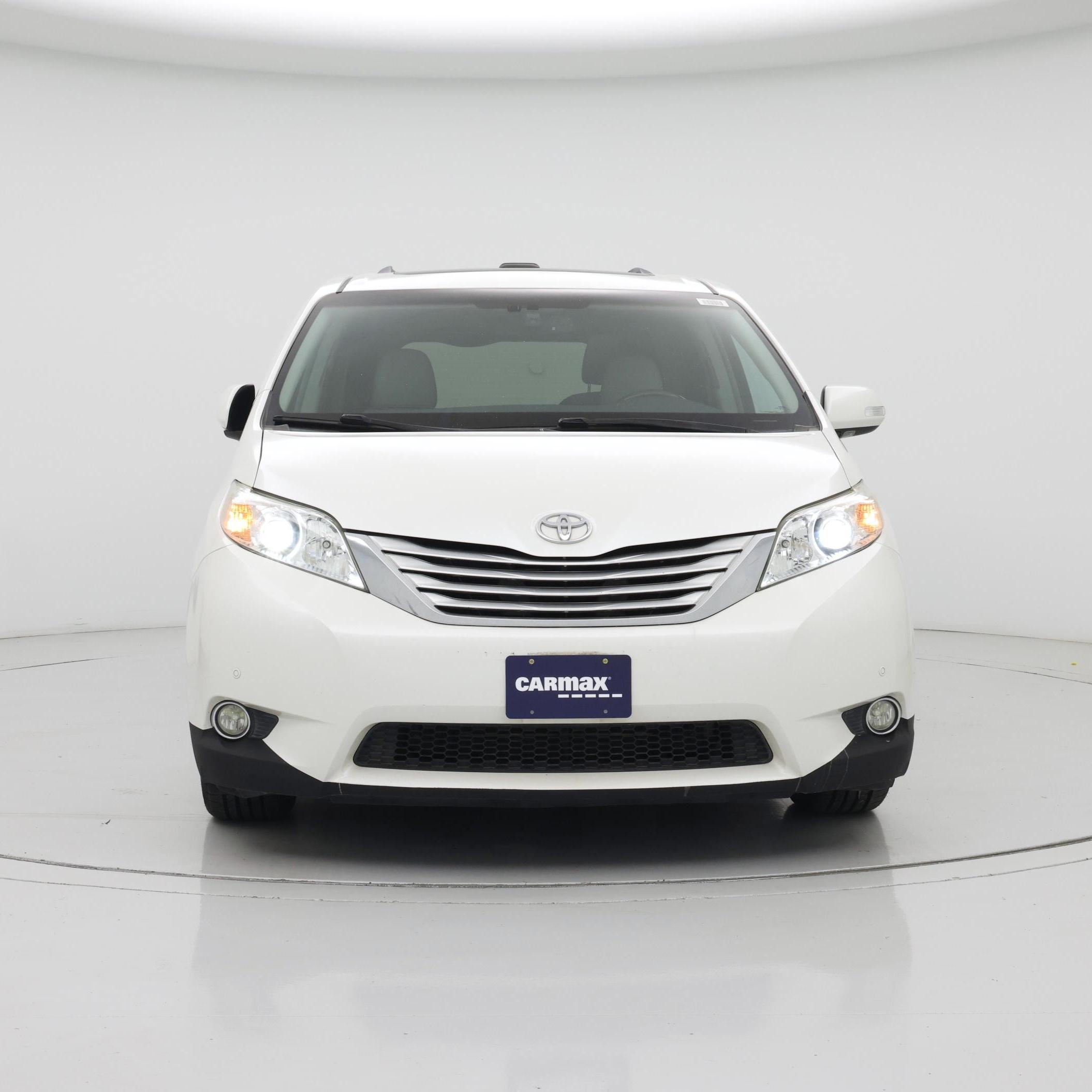 Thumbnail: 2014 Toyota Sienna - 5