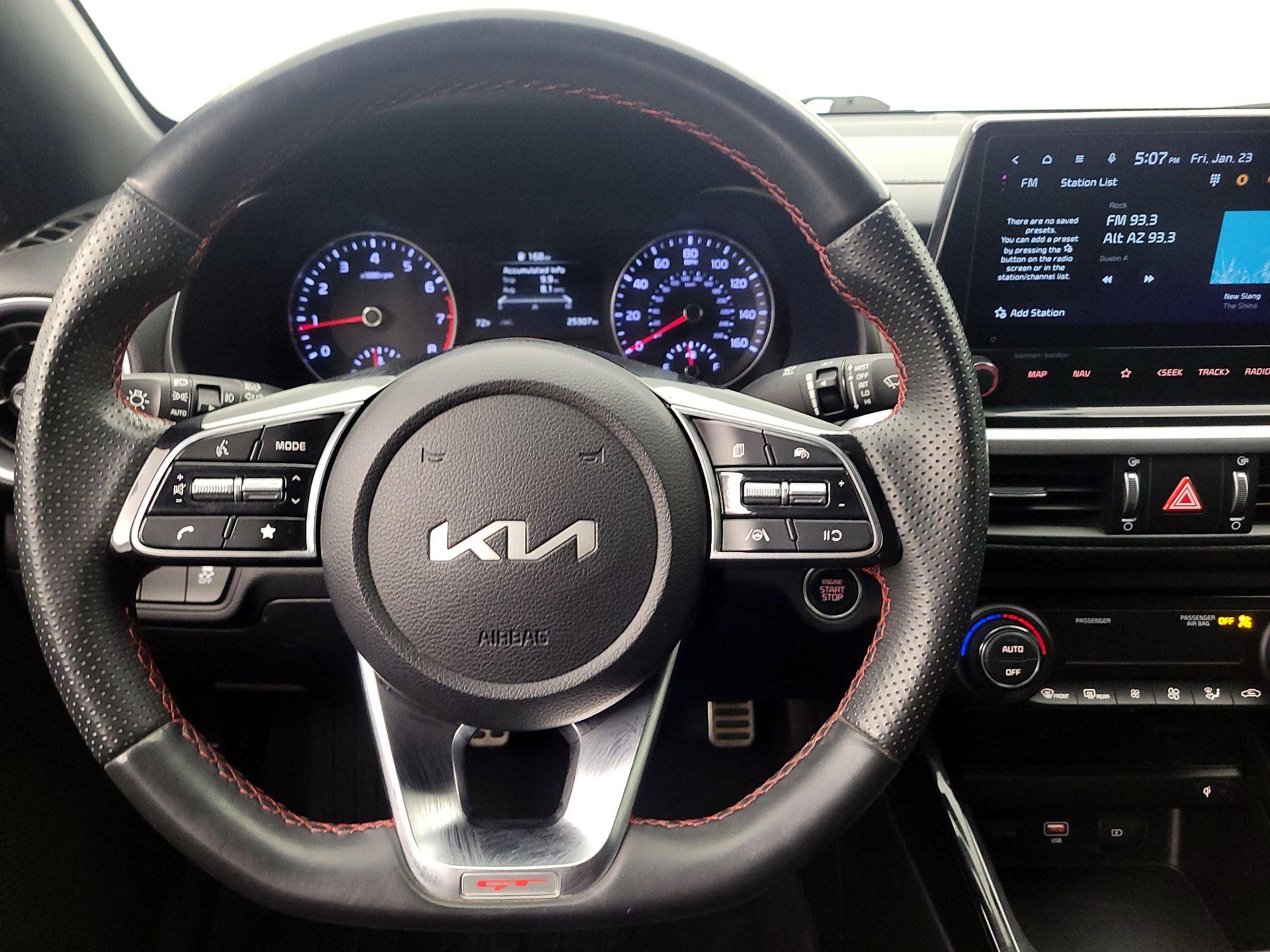 Thumbnail: 2023 Kia Forte - 10