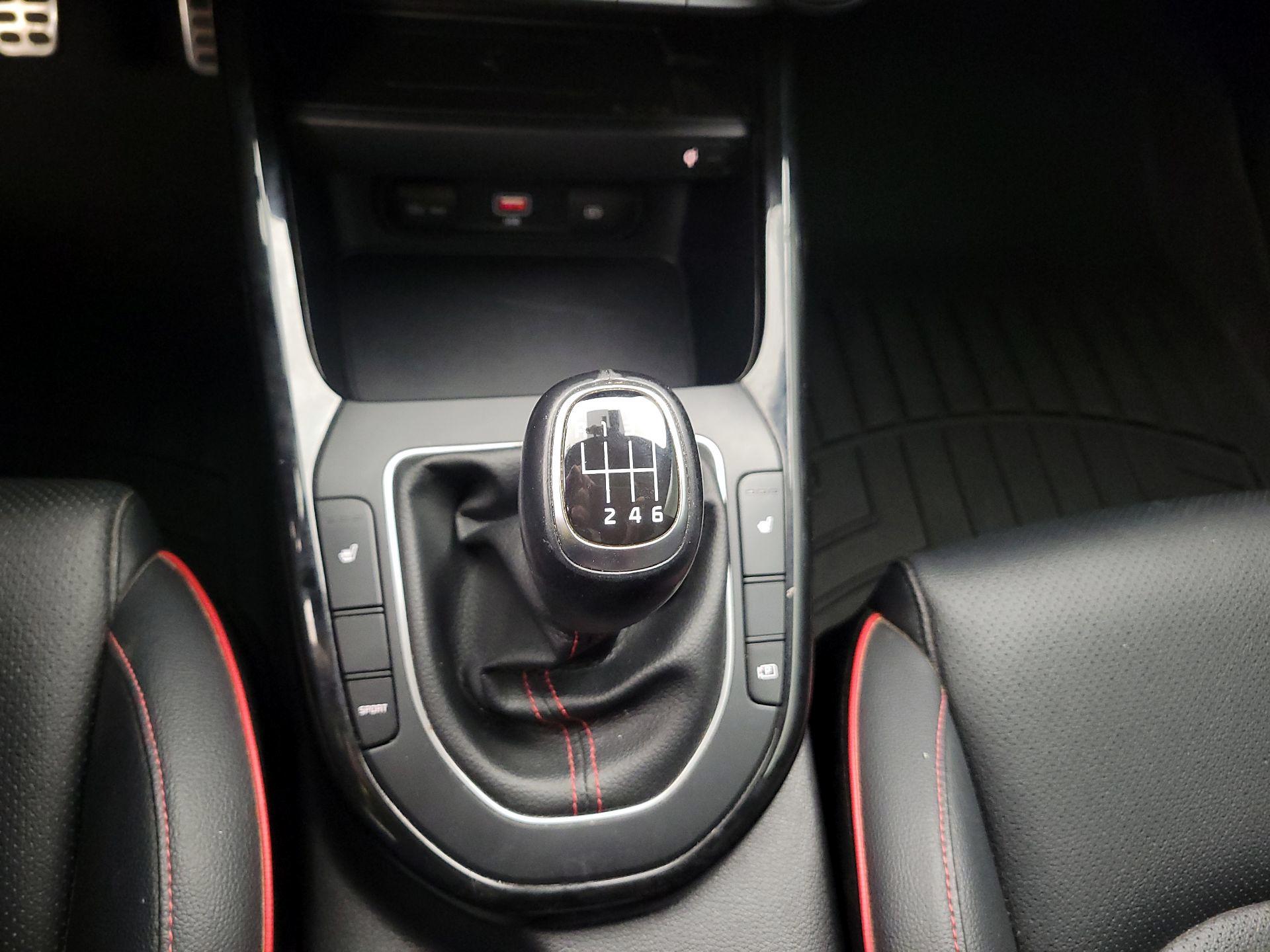 Thumbnail: 2023 Kia Forte - 18