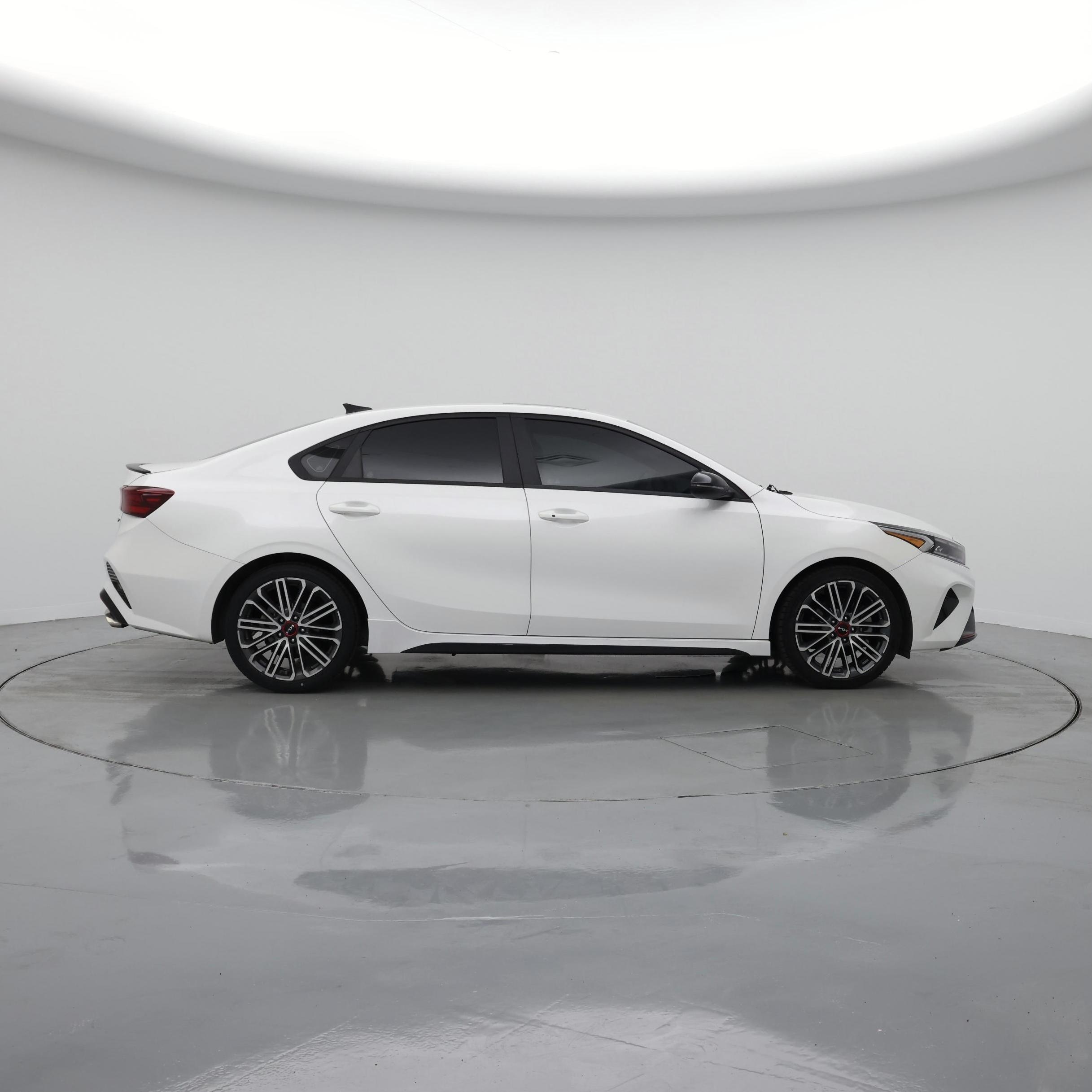 Thumbnail: 2023 Kia Forte - 7