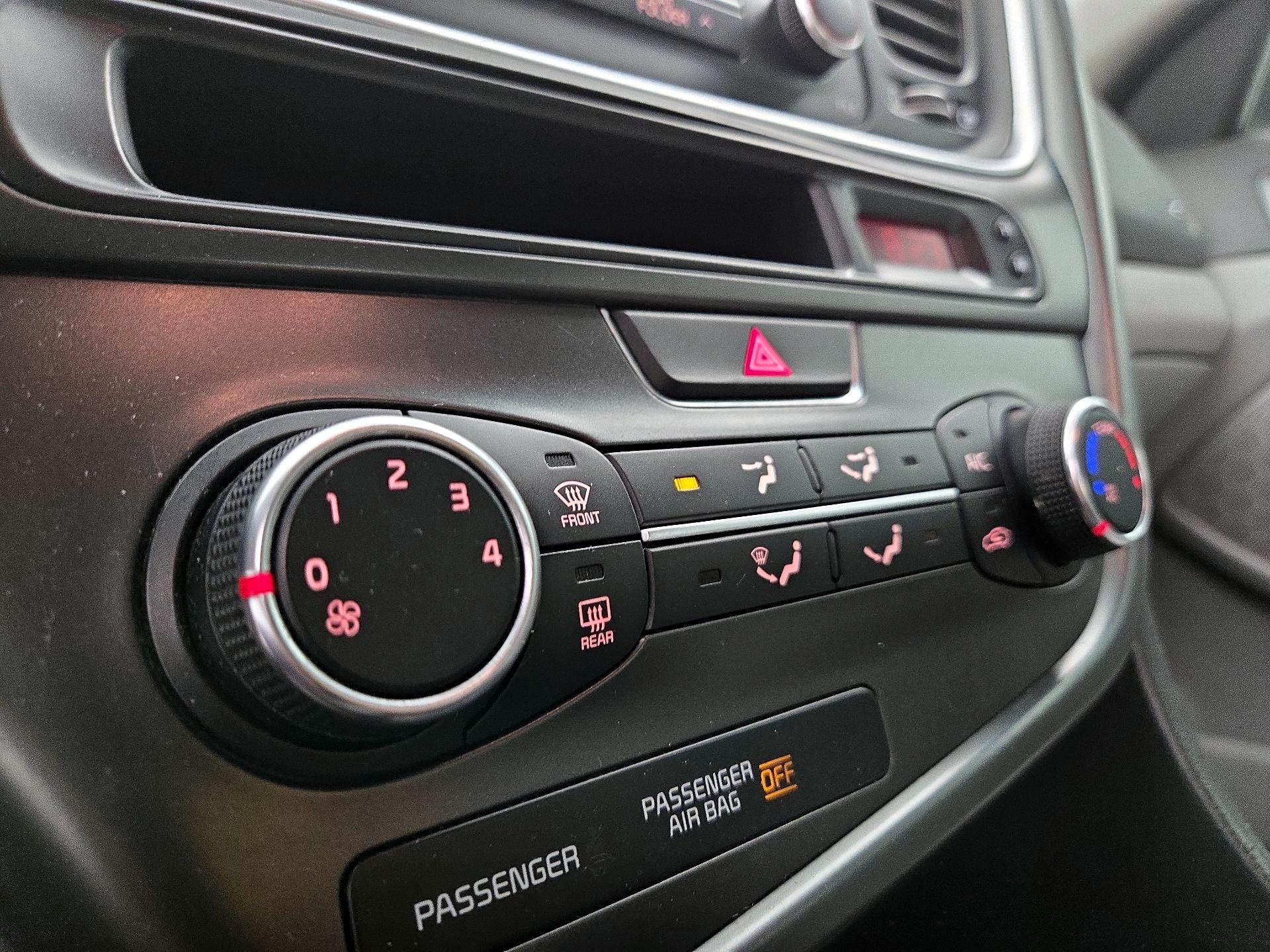 Thumbnail: 2015 Kia Optima - 15