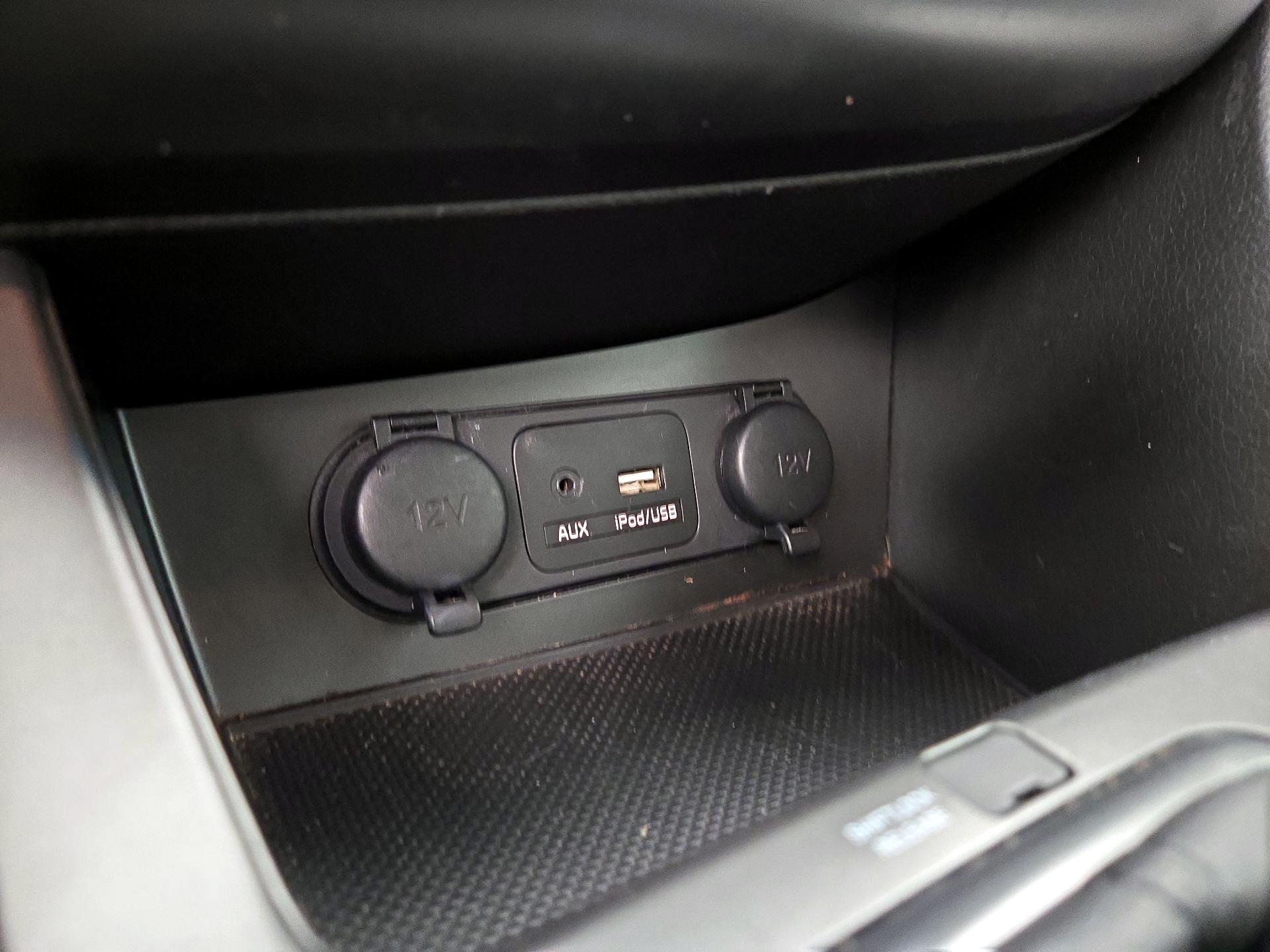 Thumbnail: 2015 Kia Optima - 17